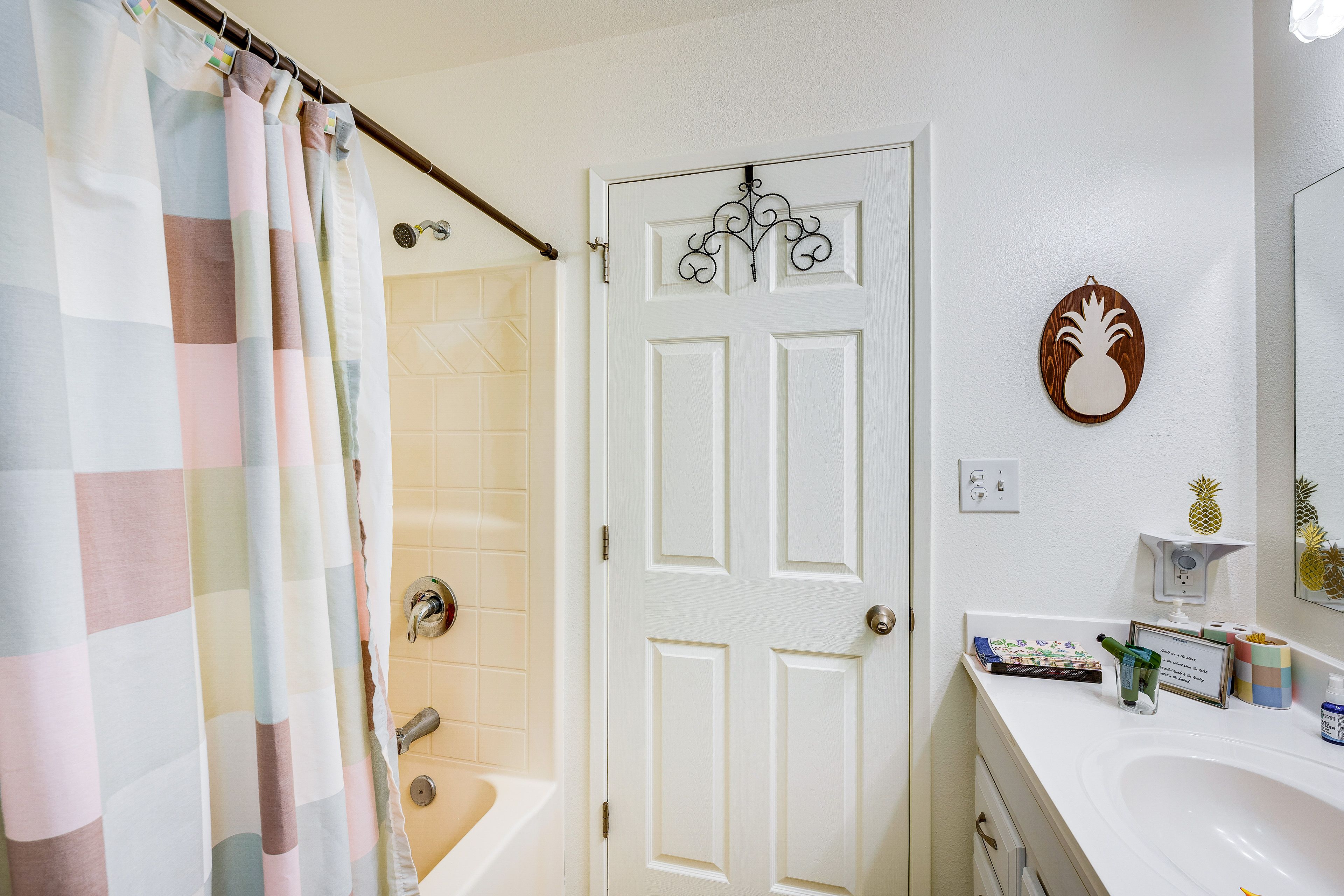 Bathroom | Towels Provided