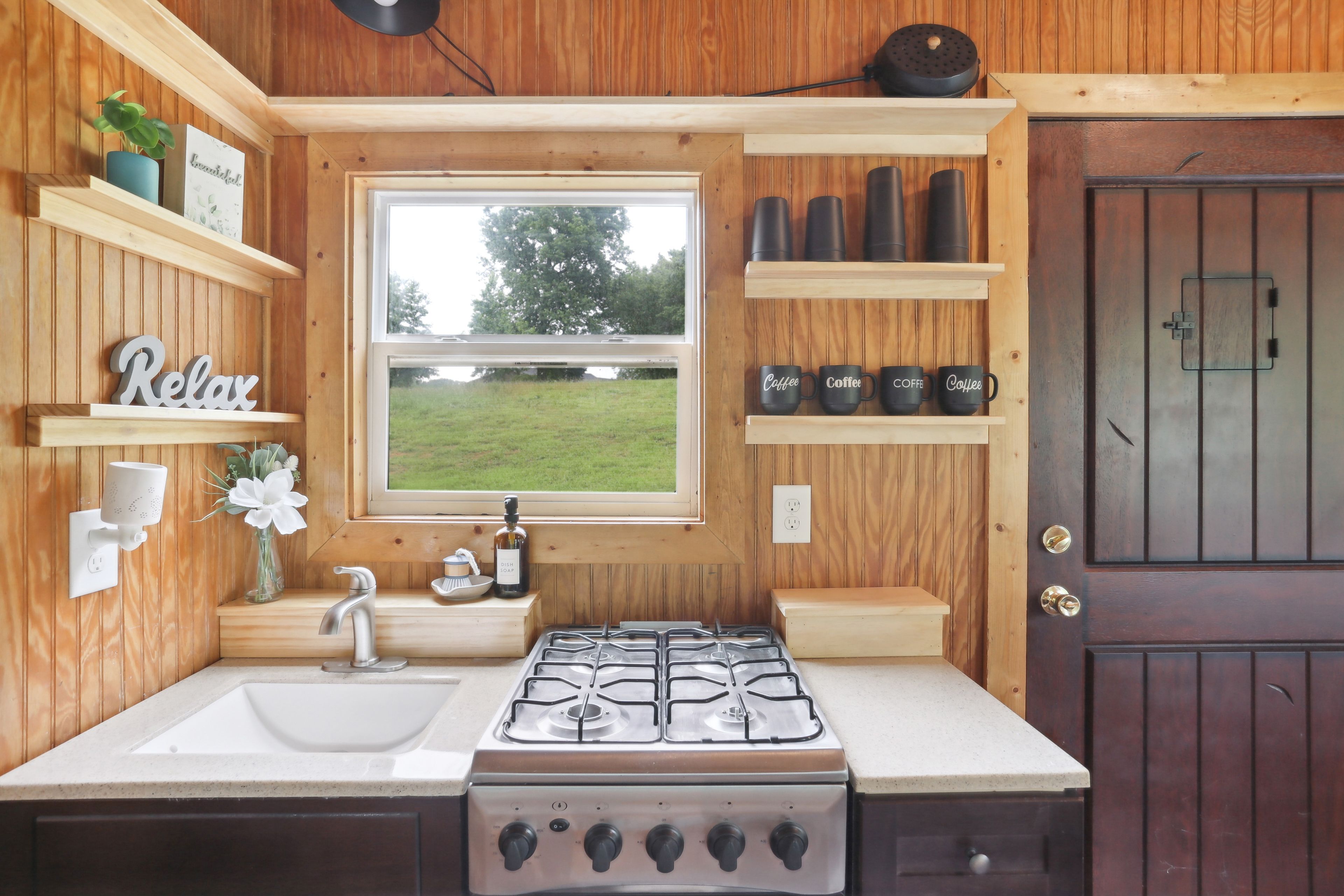 Kitchen | Cooking Basics | Dishware Provided