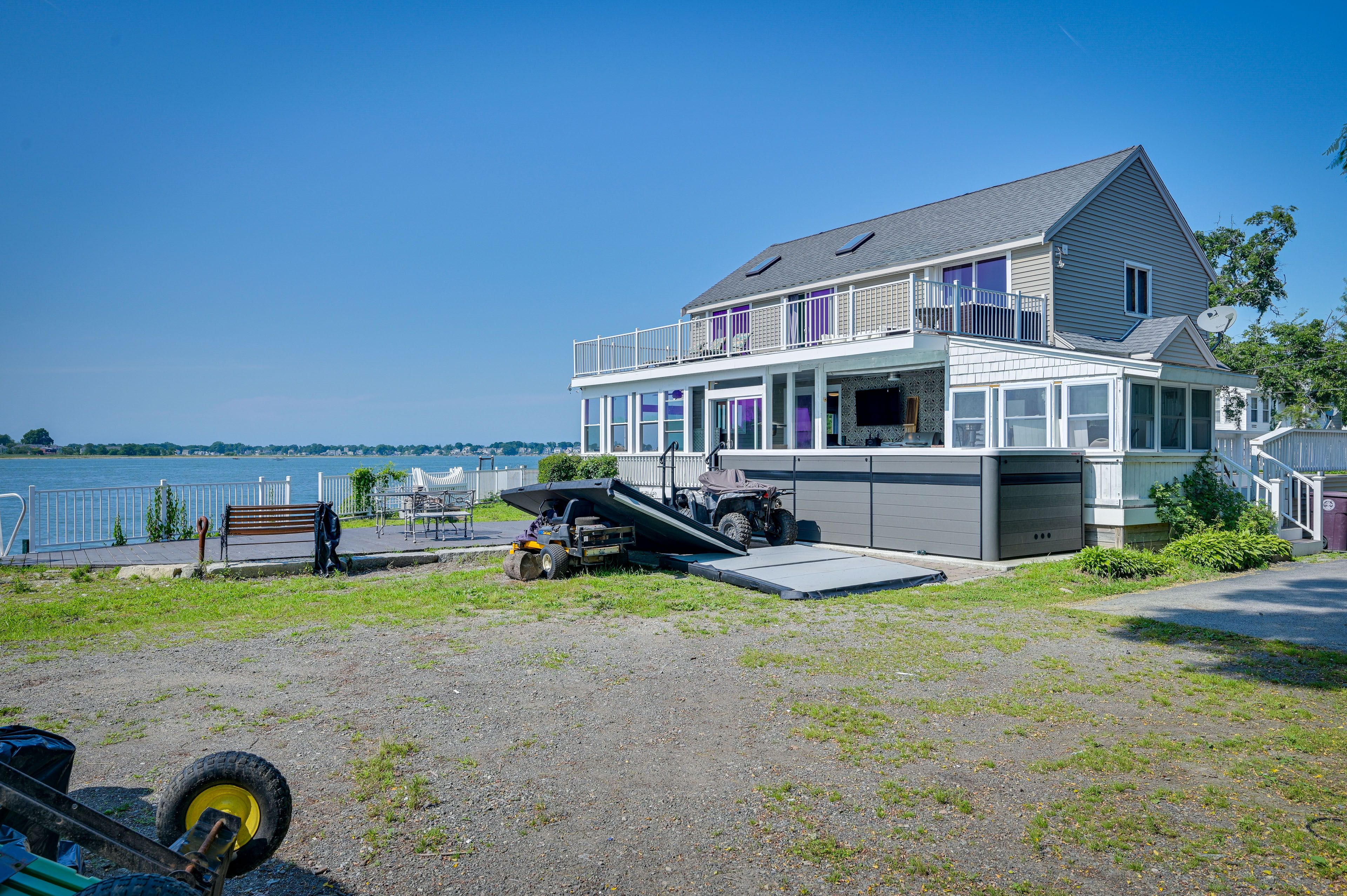 Parking | Driveway (3 Vehicles) | RV/Trailer Parking