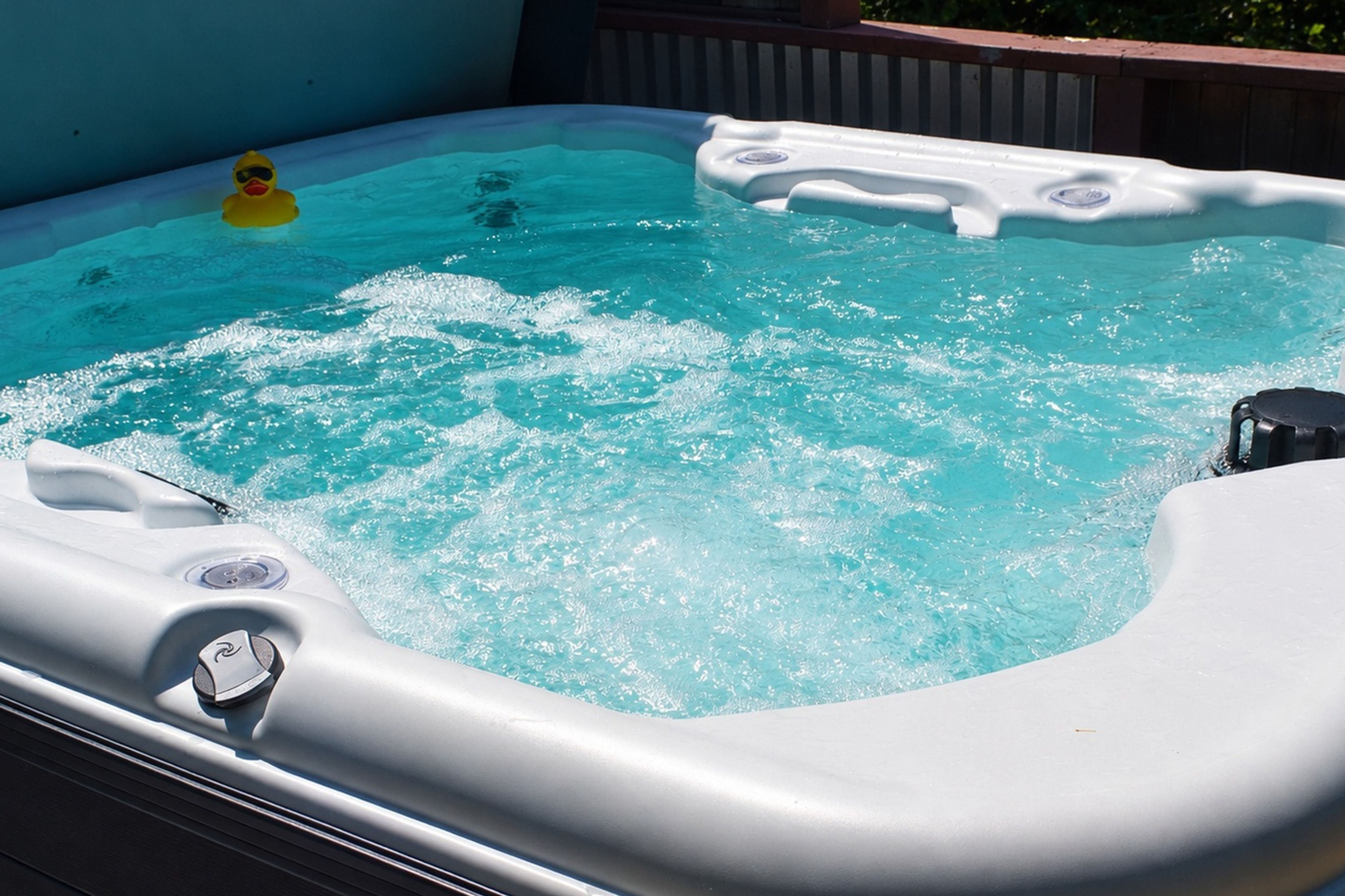Waldport Vacation Rental | 3BR | 1.5BA | 1,400 Sq Ft | 2 Steps to Enter