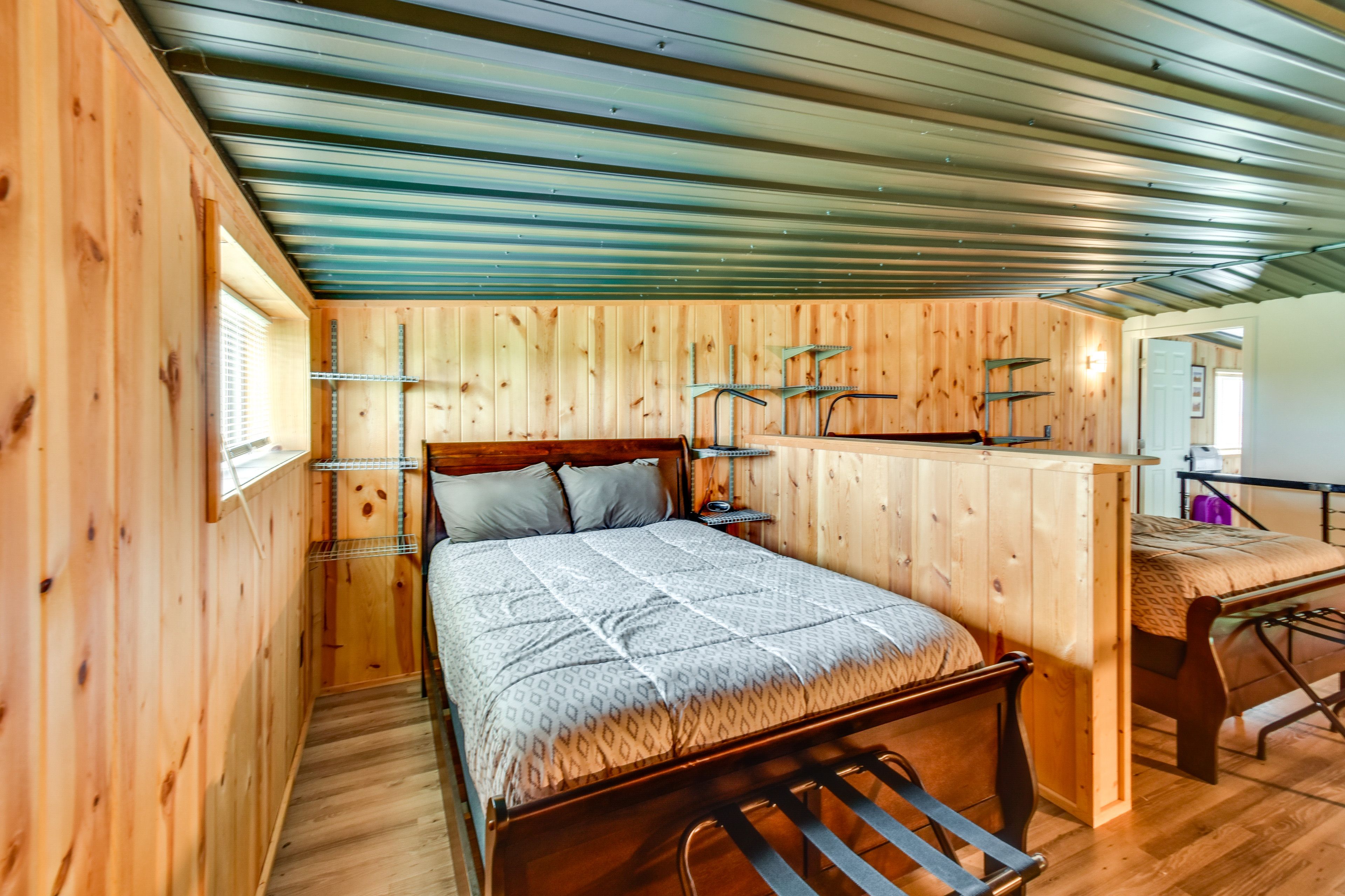 Loft | 2 Twin Beds