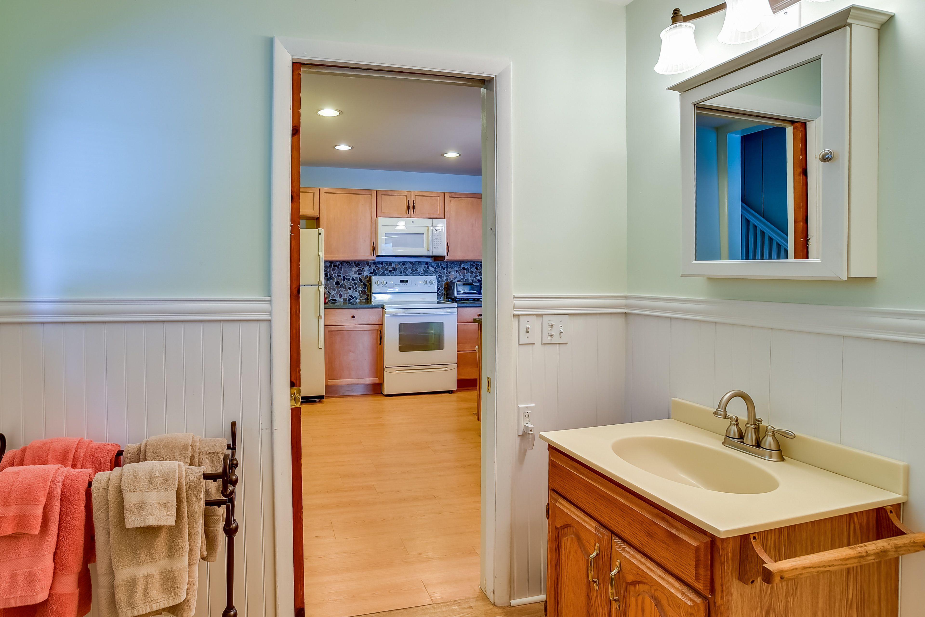 Bathroom | 1st Floor | Towels | Hair Dryer | Complimentary Toiletries