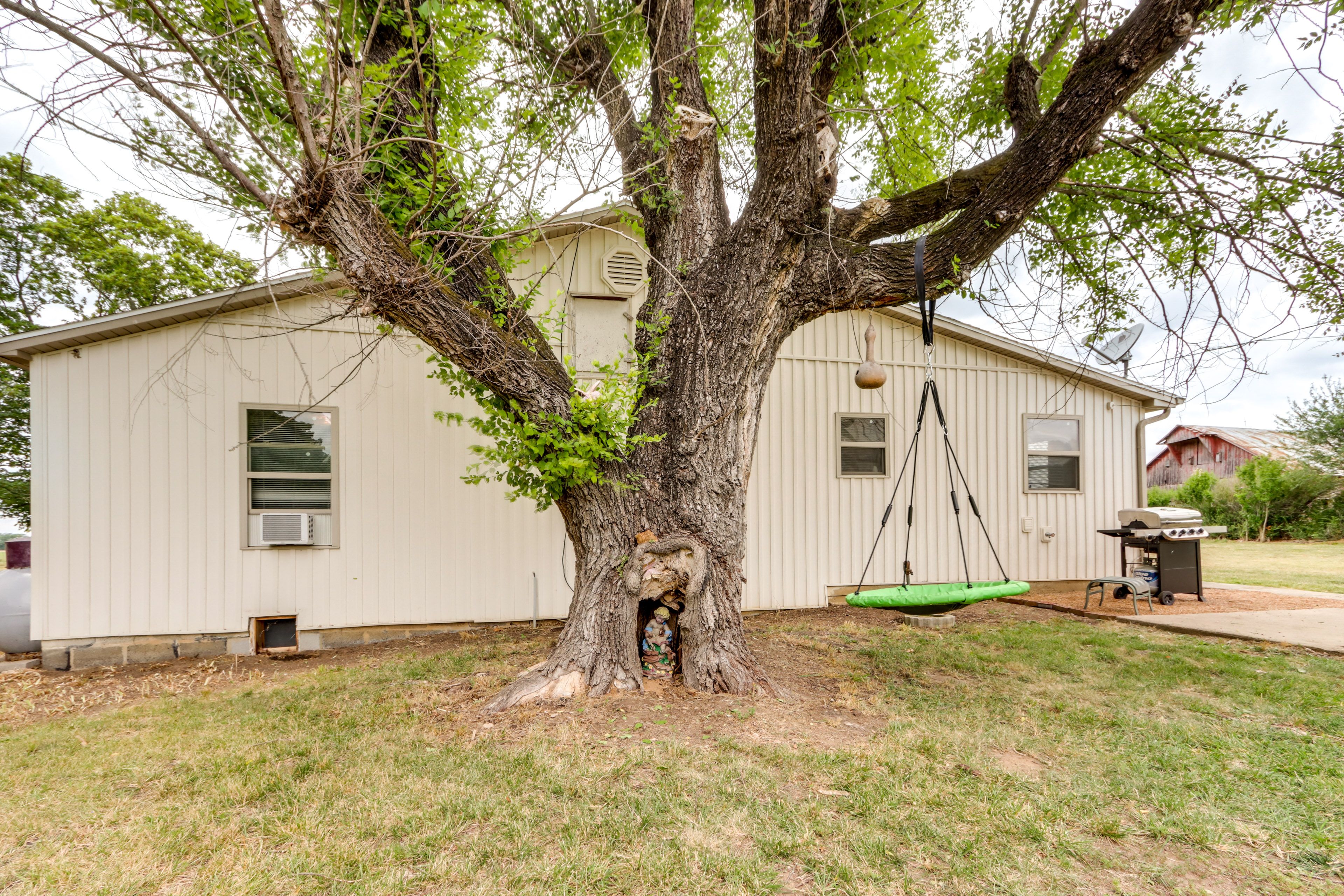 Shared Yard