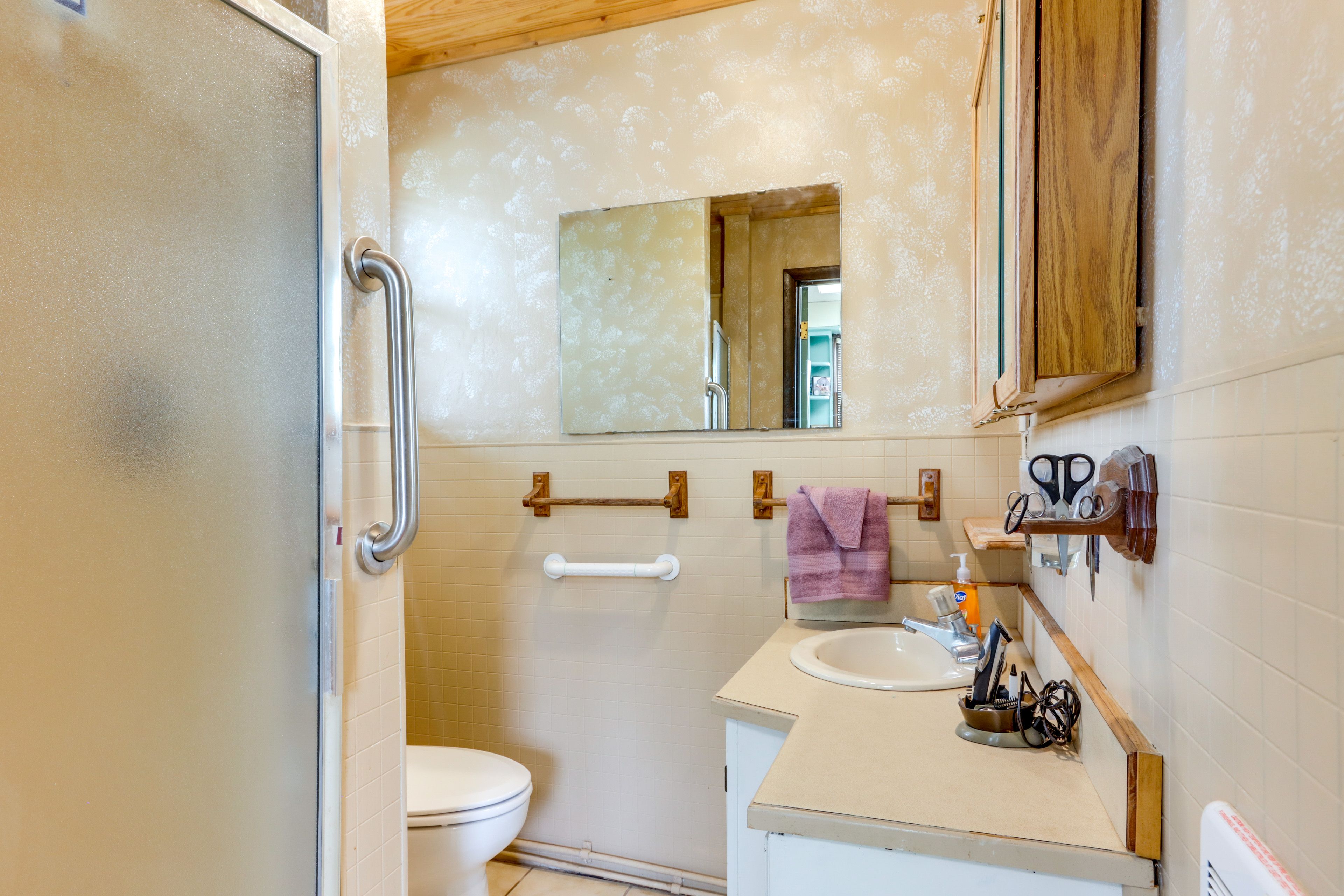 Bathroom | Walk-In Shower