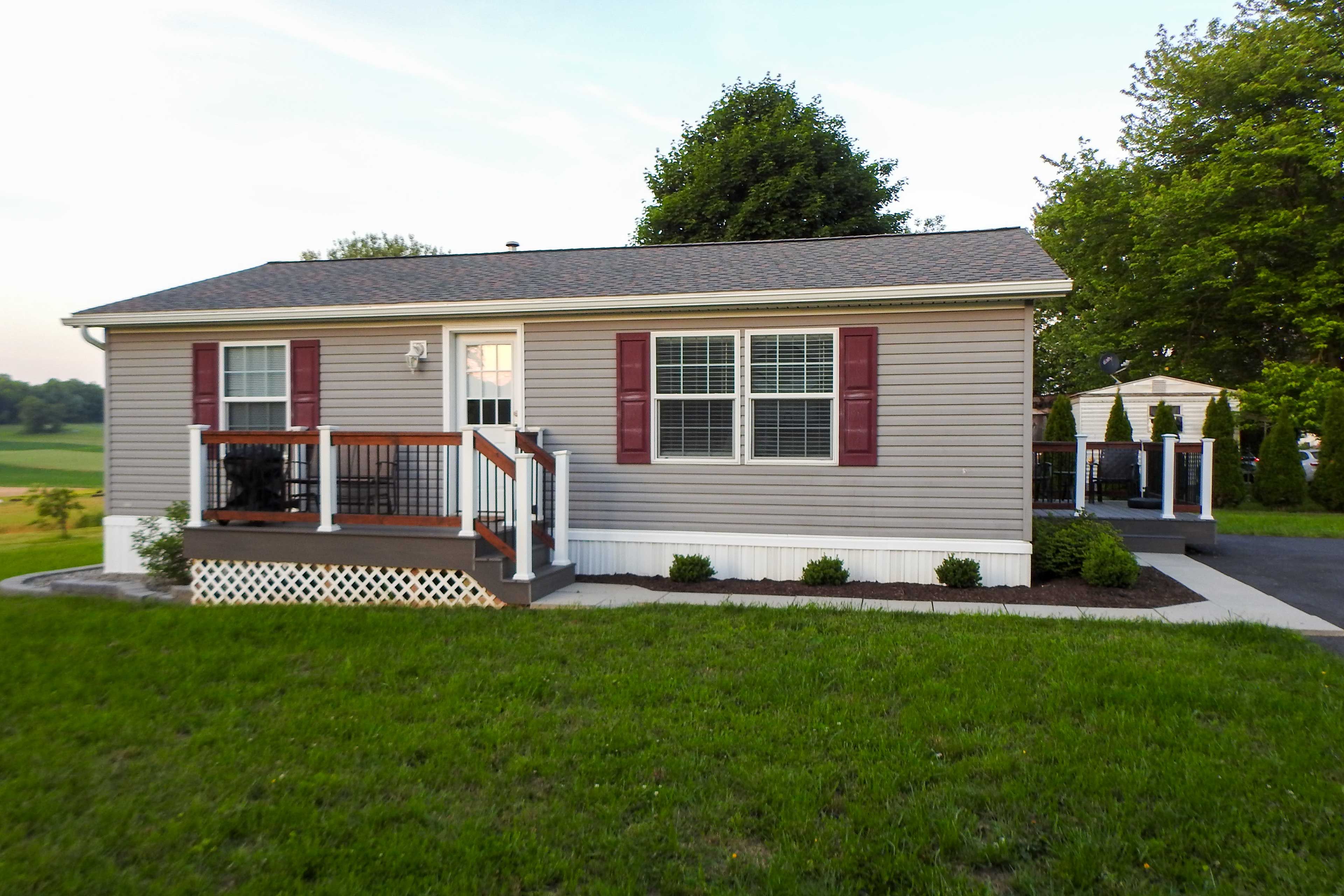Parking | Driveway (2 Vehicles Maximum)