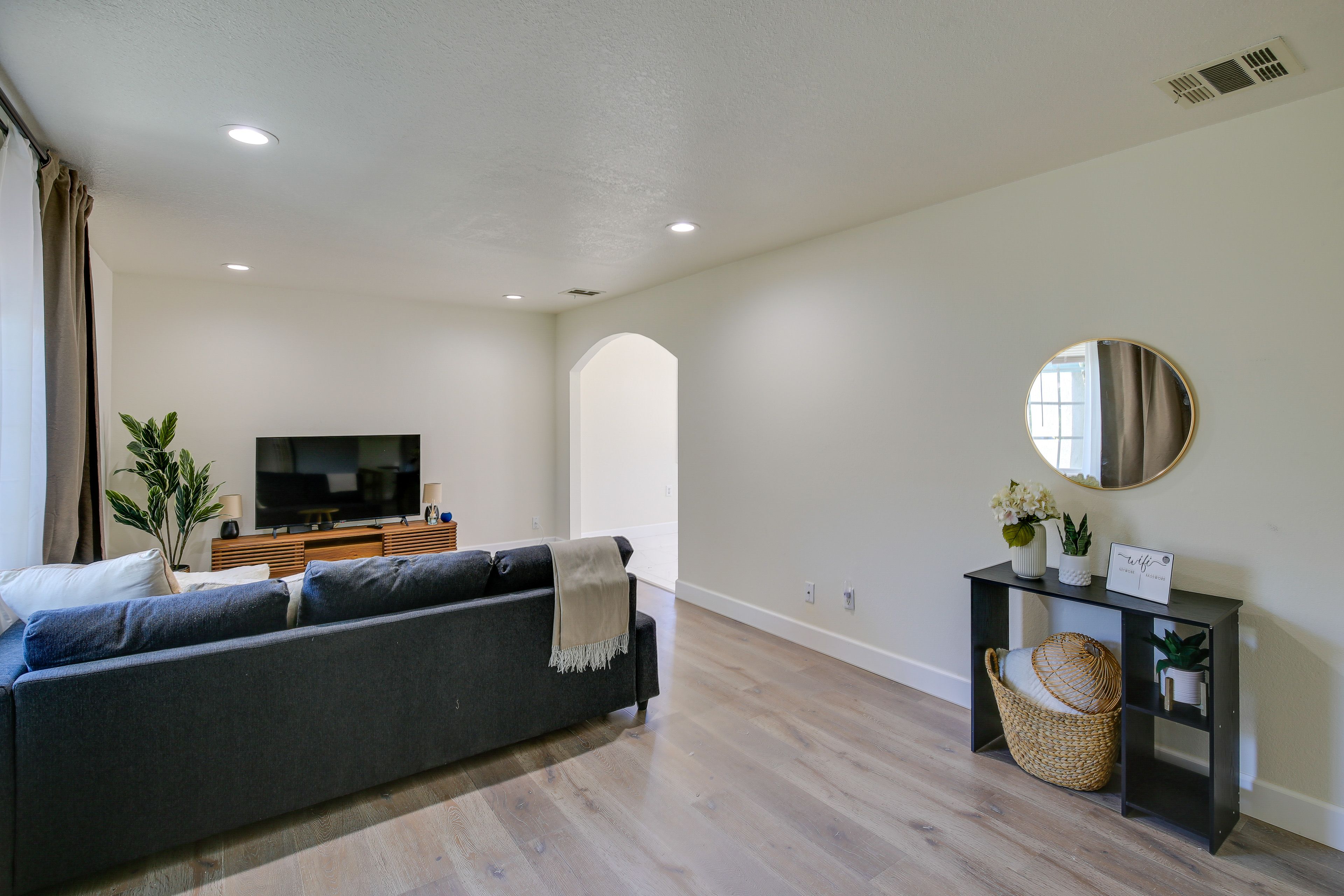Living Room | Free WiFi | Central Heat & A/C | Smart TV | Full Sleeper Sofa