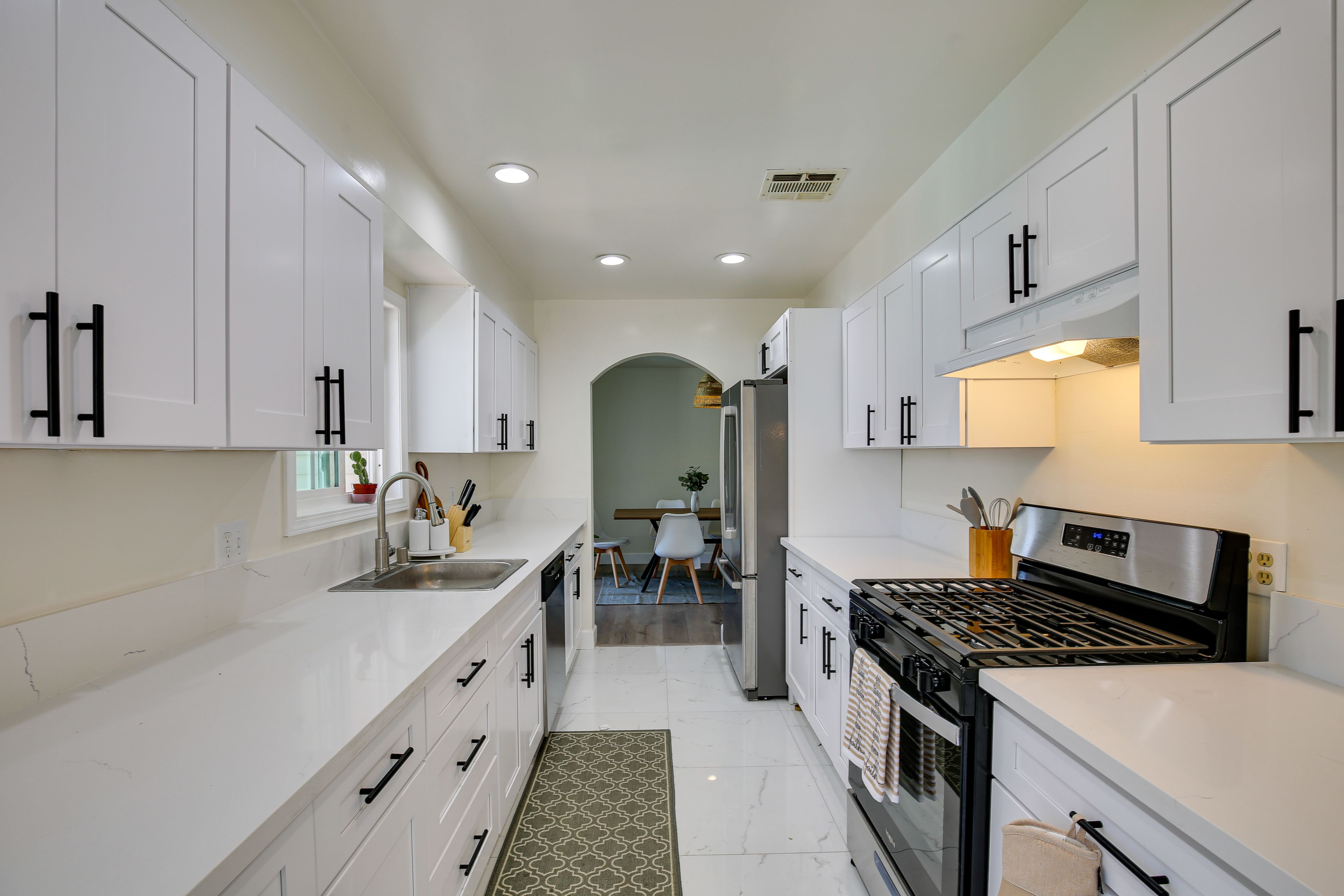 Kitchen | Cooking Basics | Dishwasher | Single-Story Home