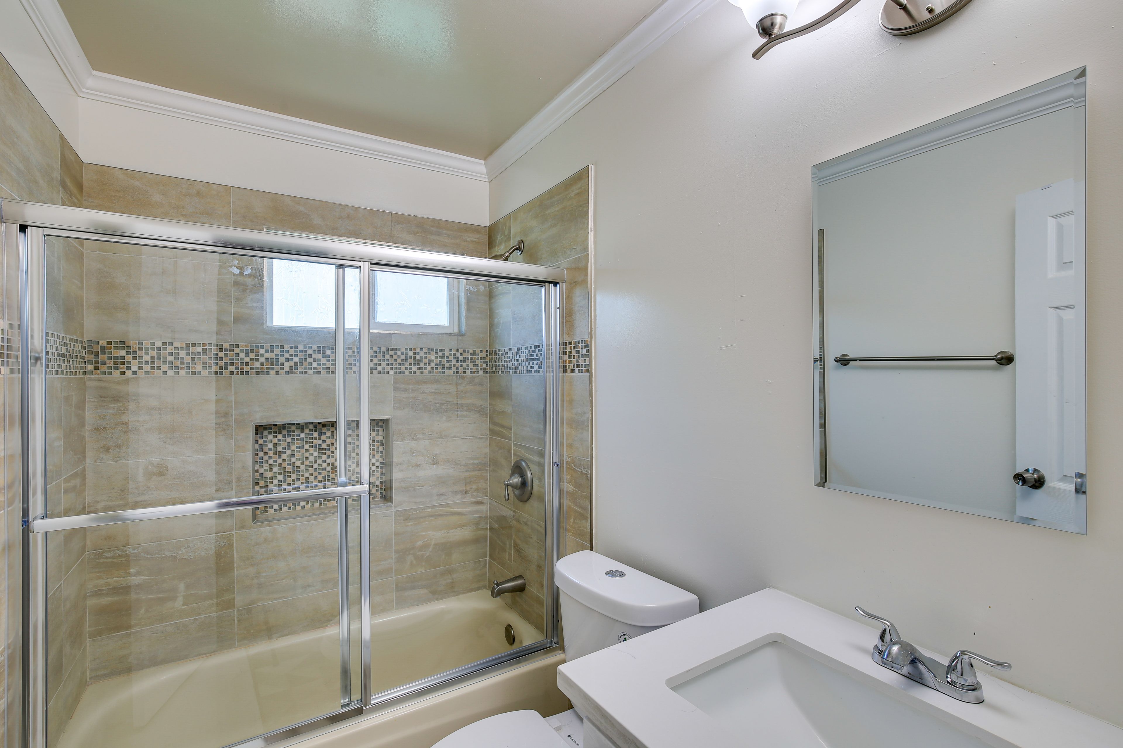 Full Bathroom | Iron & Board | Hair Dryer