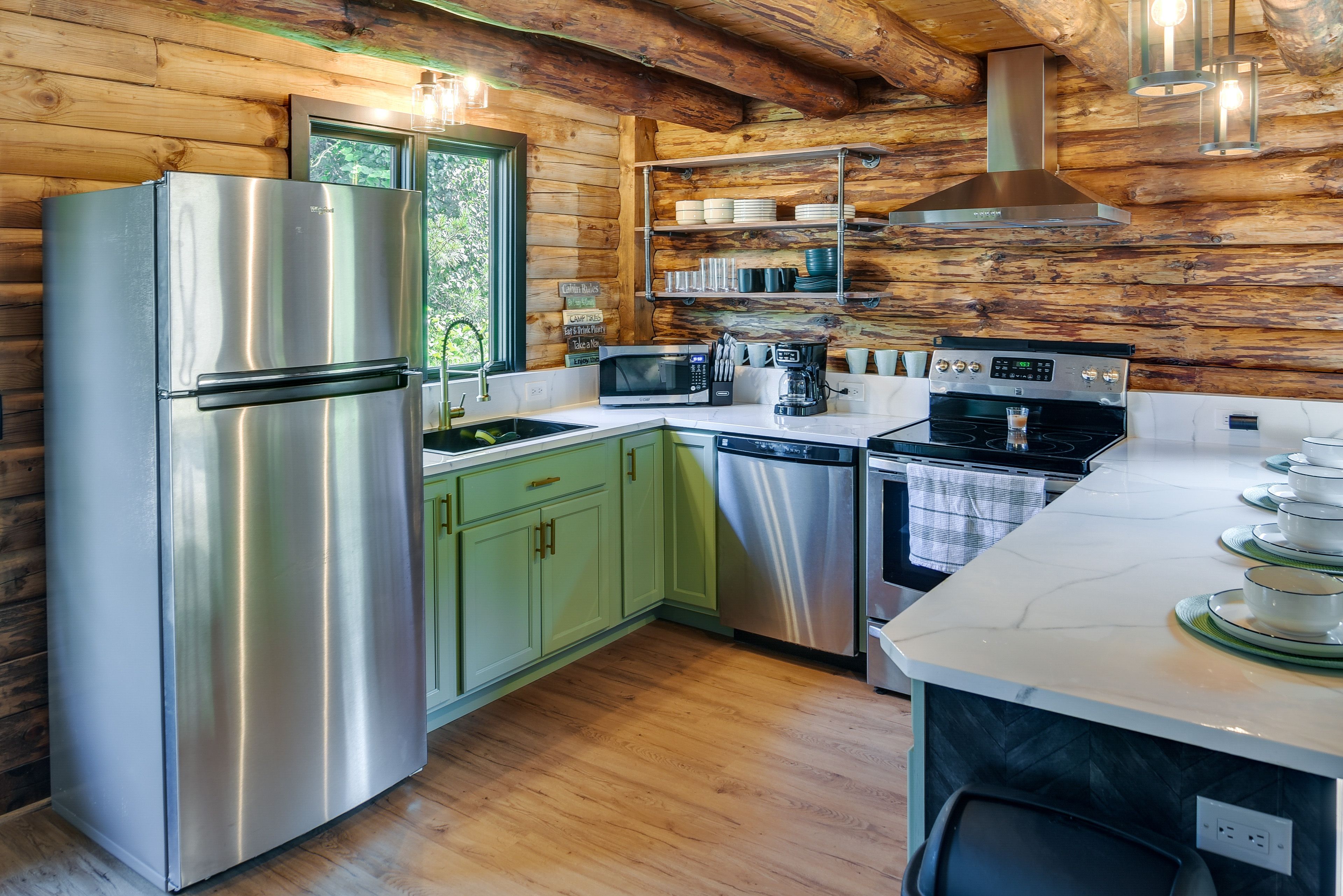 Kitchen | Dishwasher
