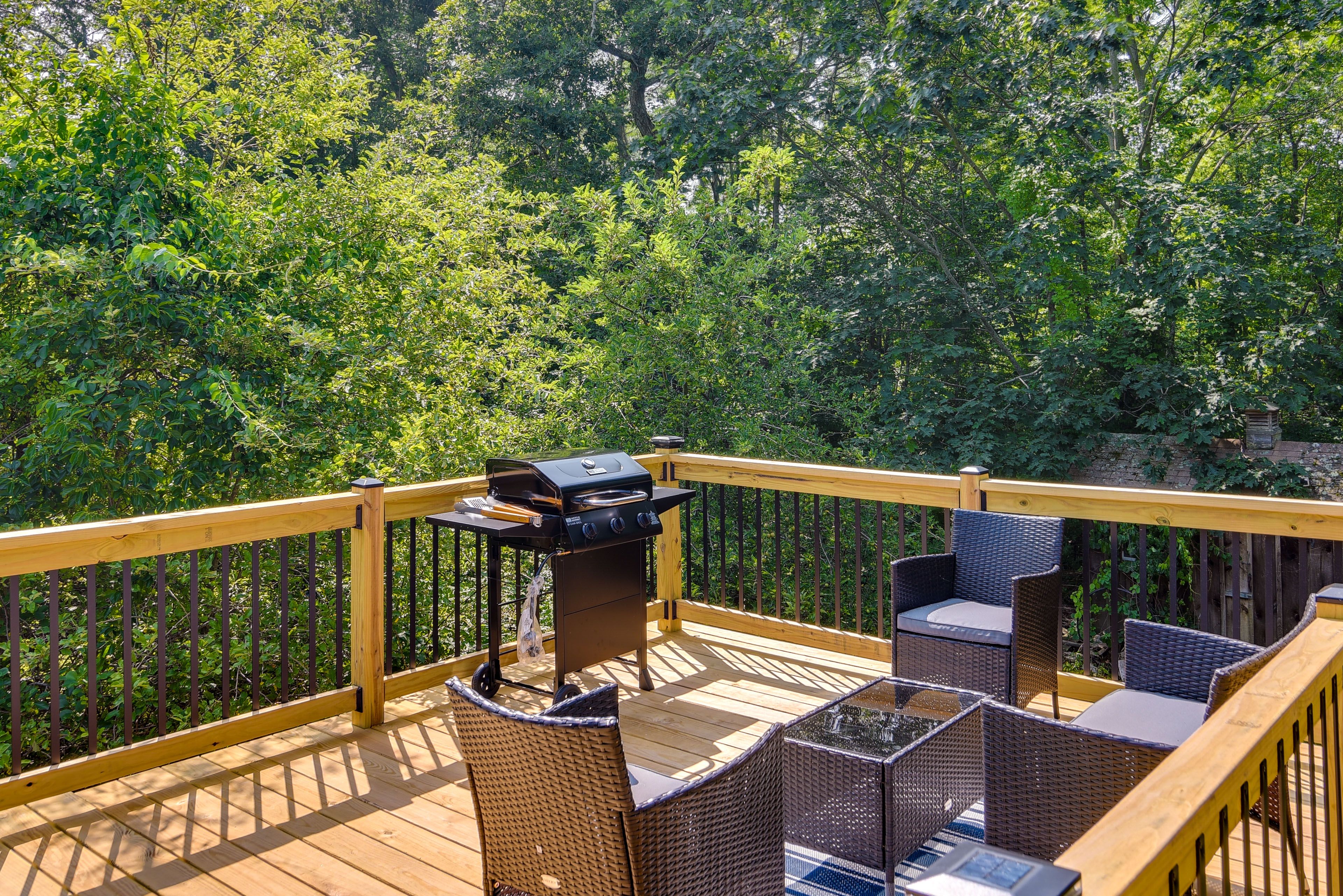 Private Deck | Gas Grill