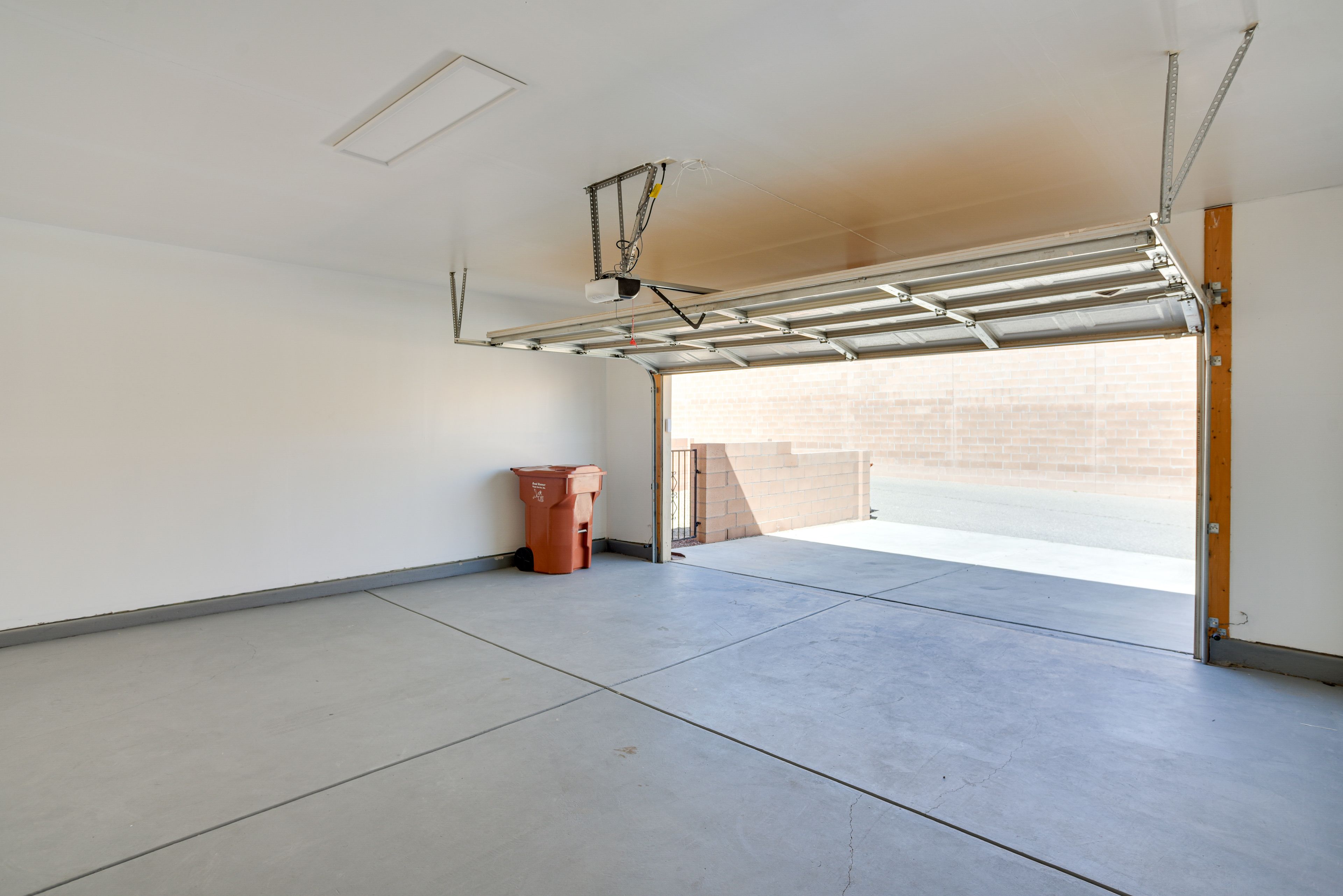 Parking | Garage (2 Vehicles) | Driveway (2 Vehicles) | Free Street Parking