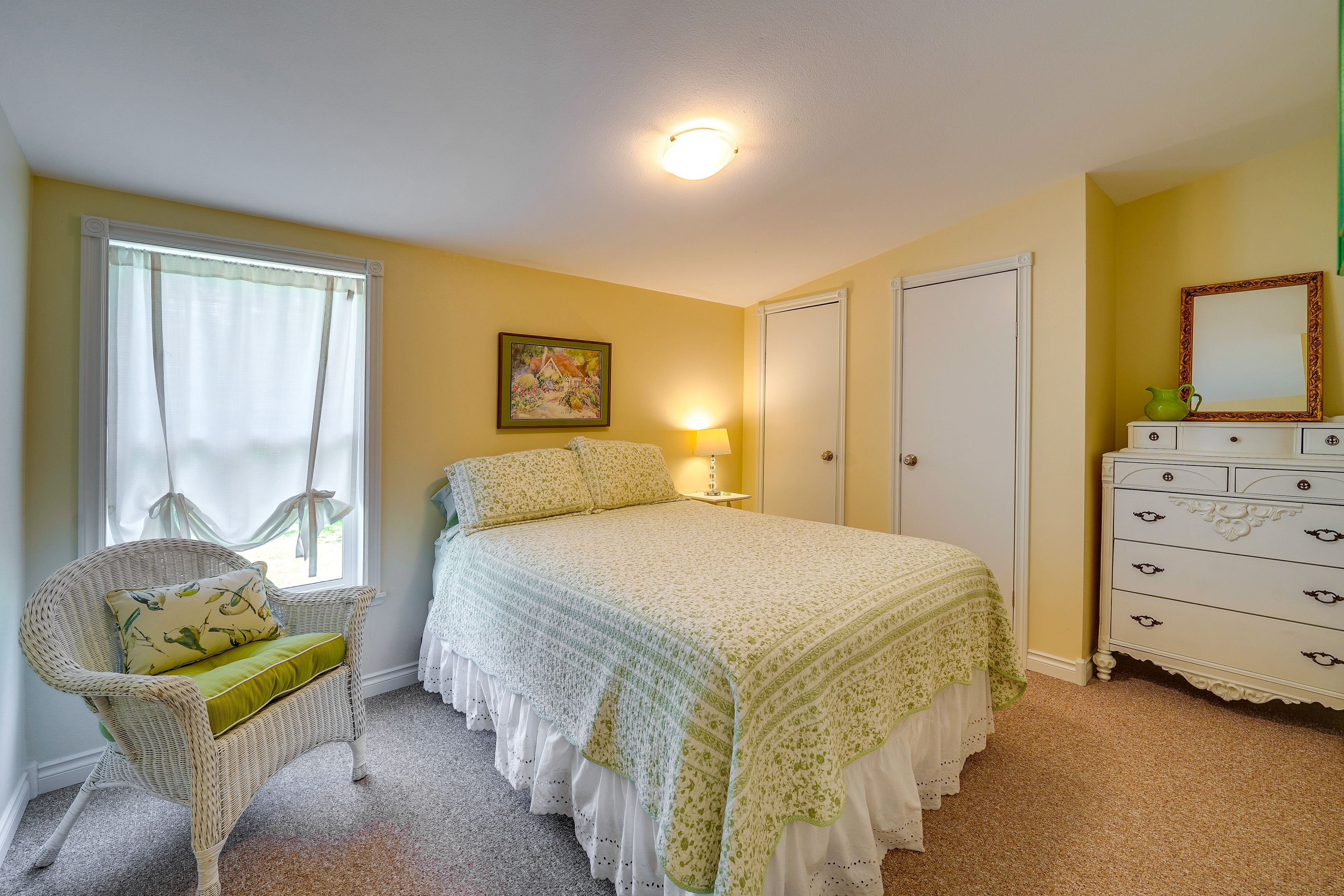 Bedroom 2 | Queen Bed | Linens Provided