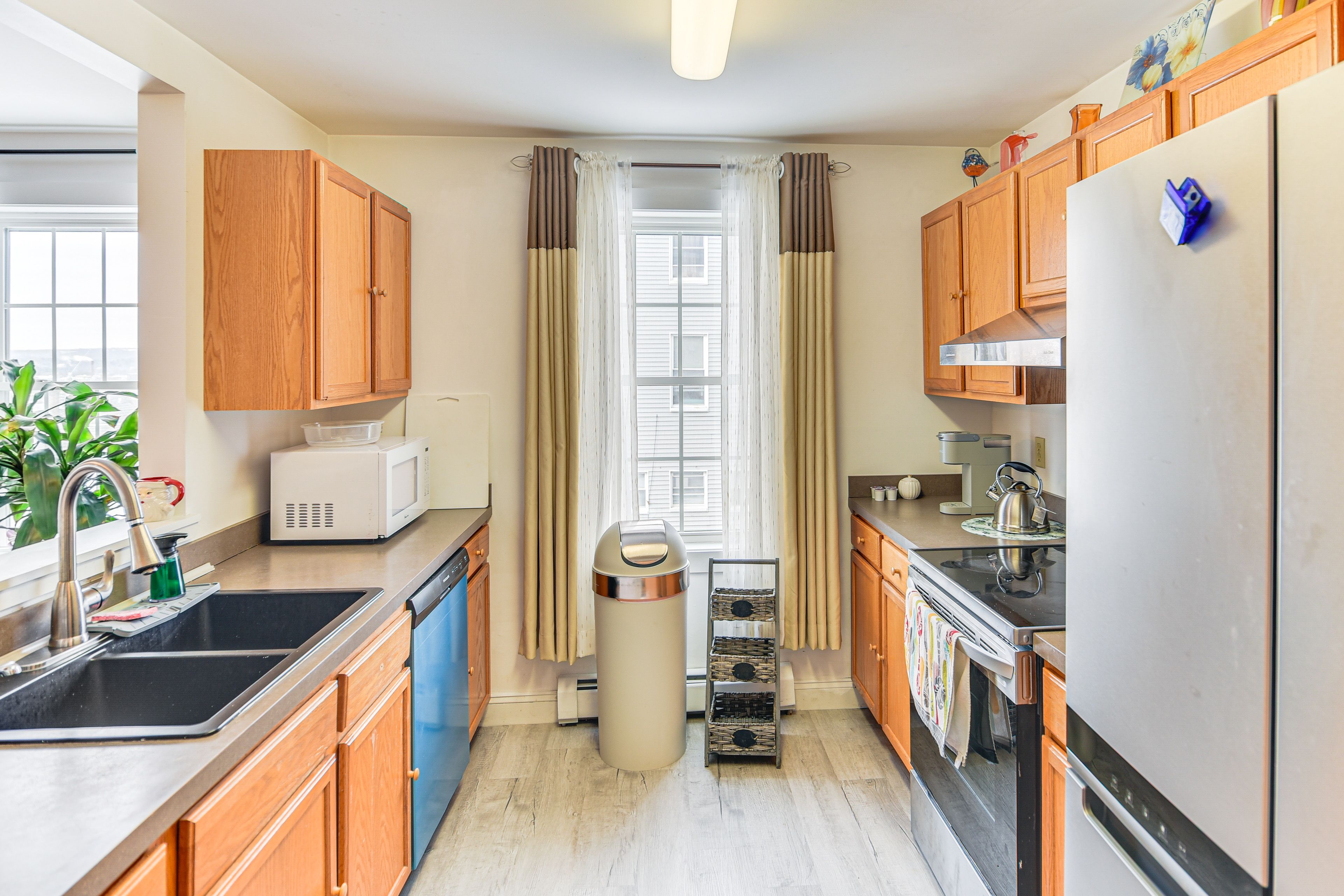Kitchen | Single-Story Unit | 1st-Floor Condo