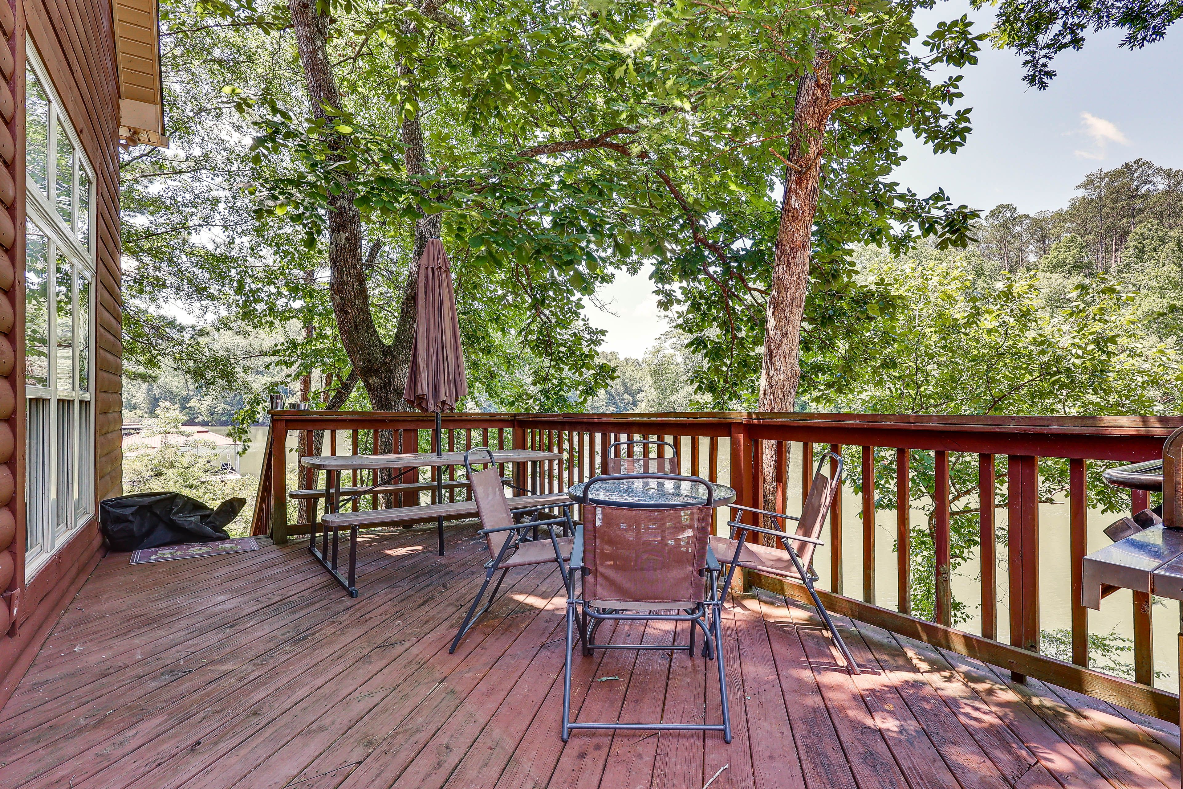 Deck | Outdoor Dining Area | Gas Grill | Shared Dock