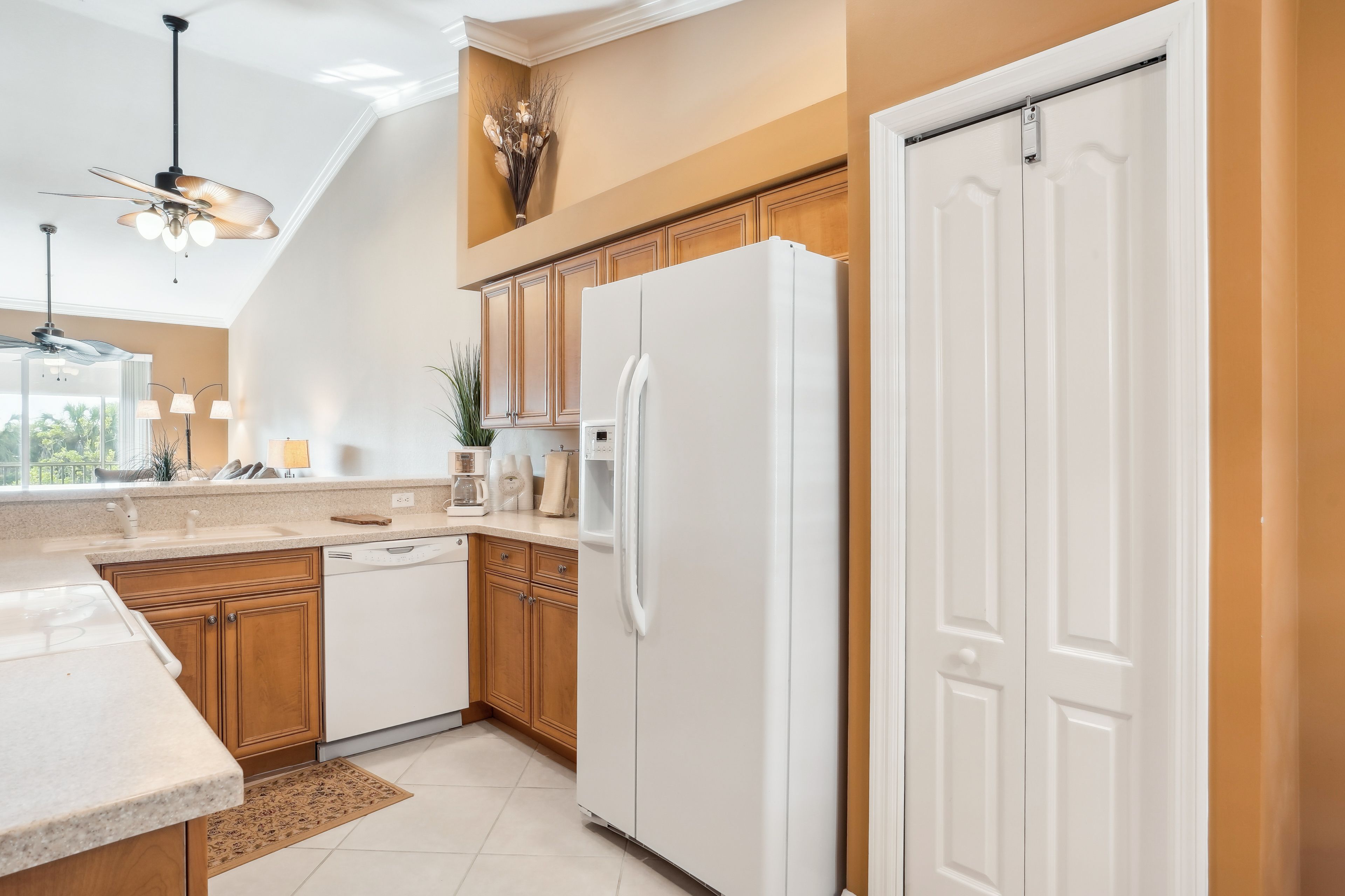 Kitchen | Cooking Basics | Coffee Maker | Paper Towels/Trash Bags Provided