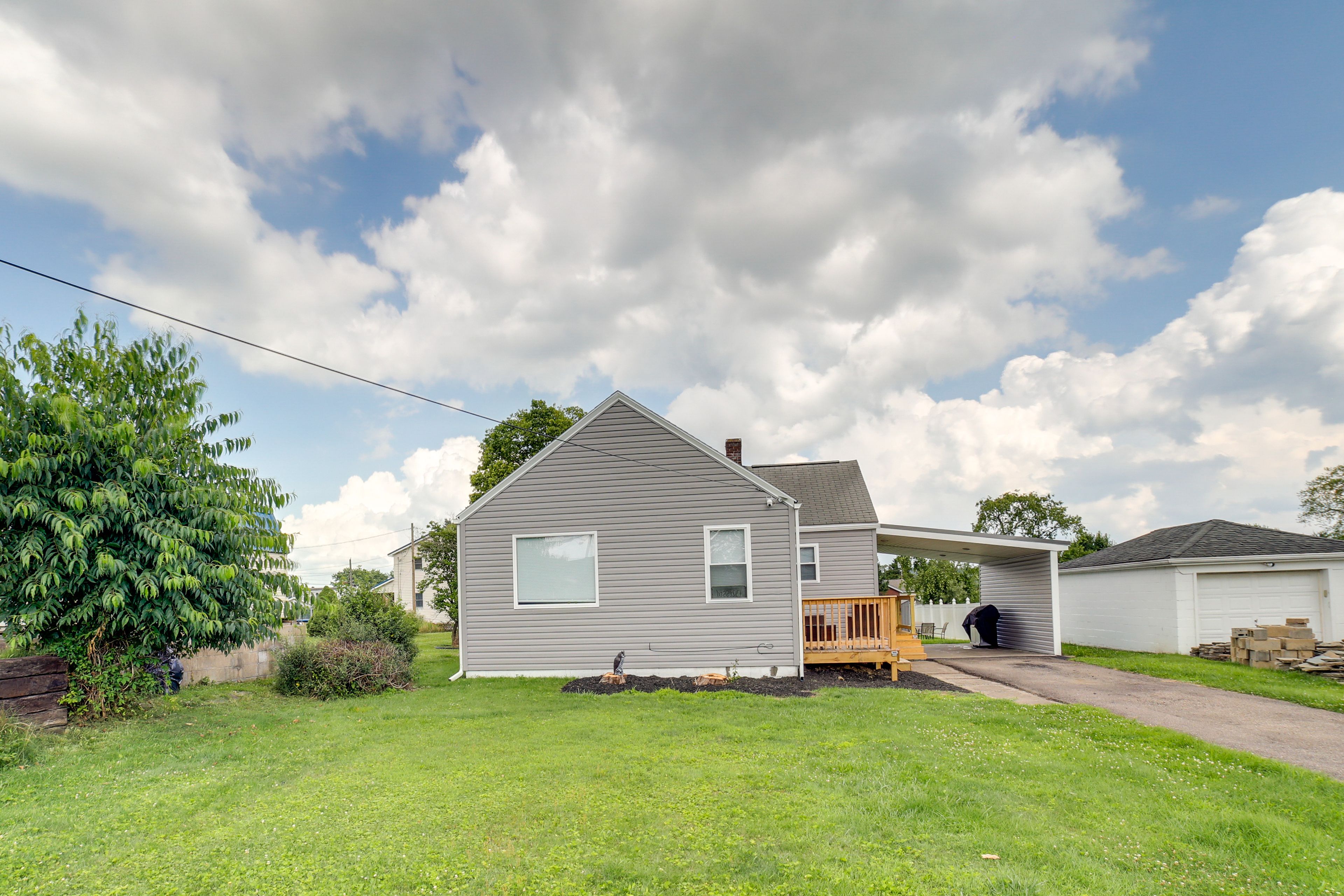 House Exterior | Keyless Entry