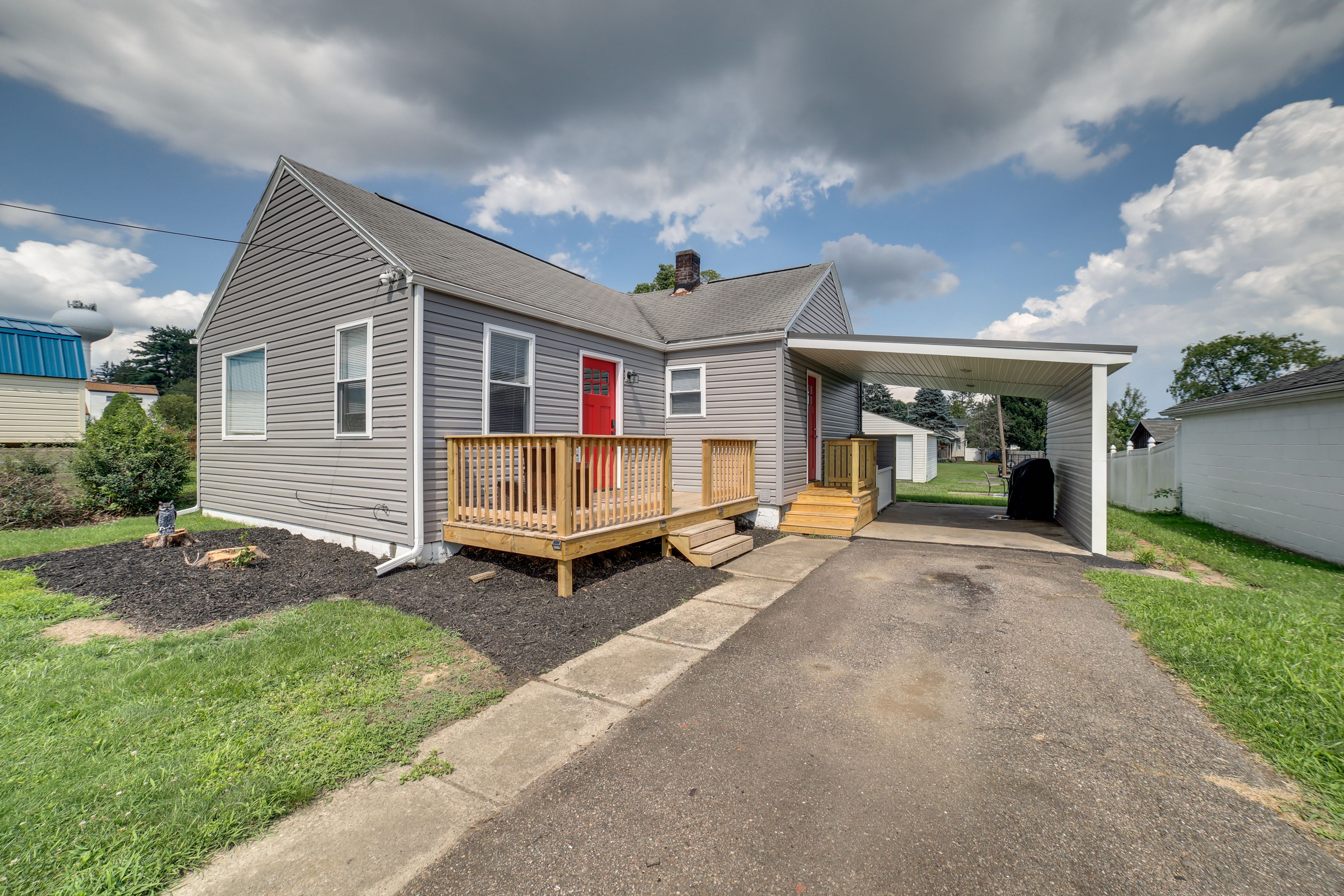 Natrona Heights Vacation Rental | 2BR | 1BA | 3 Steps to Enter | 1,220 Sq Ft