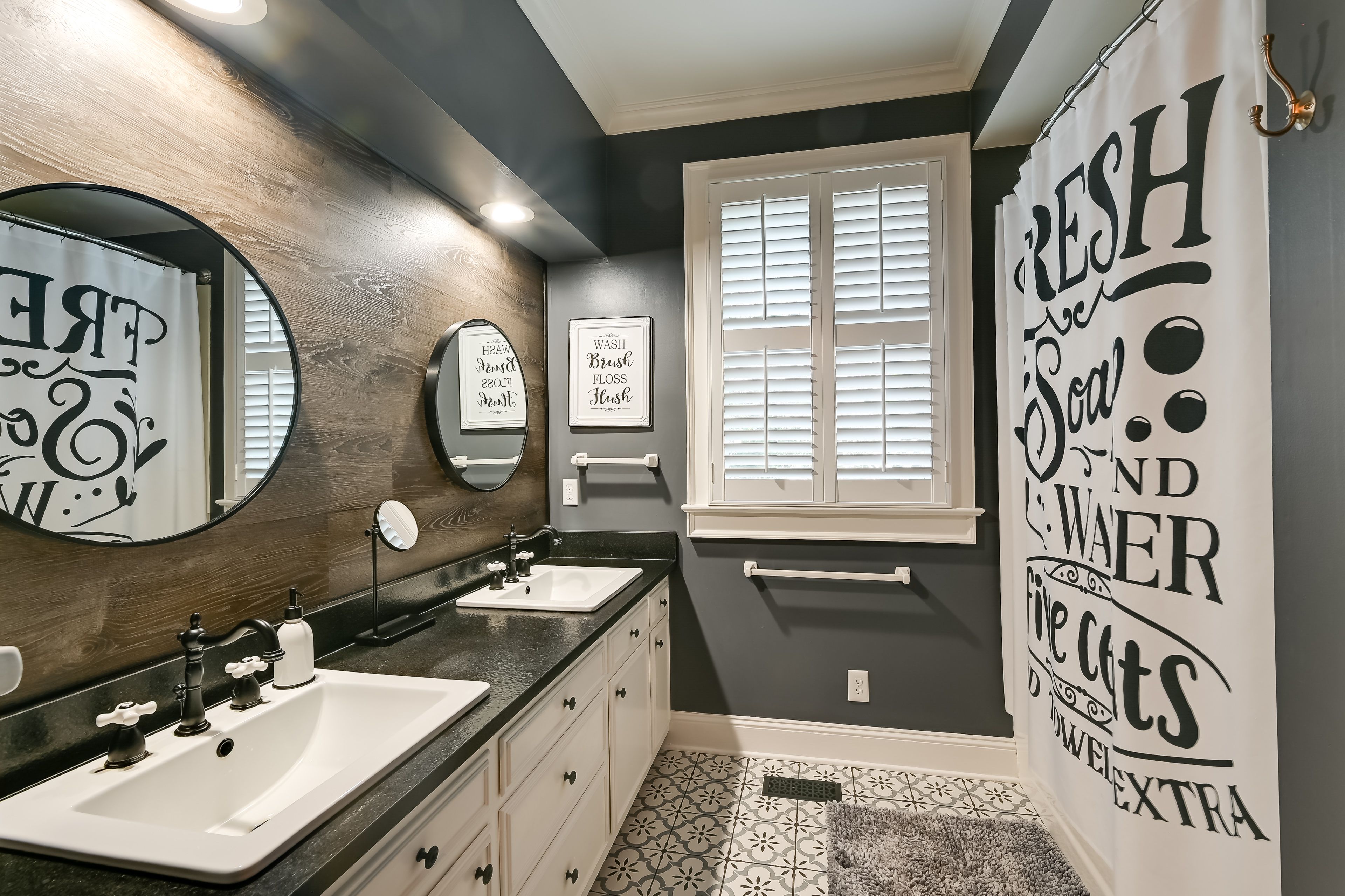 Full Bathroom