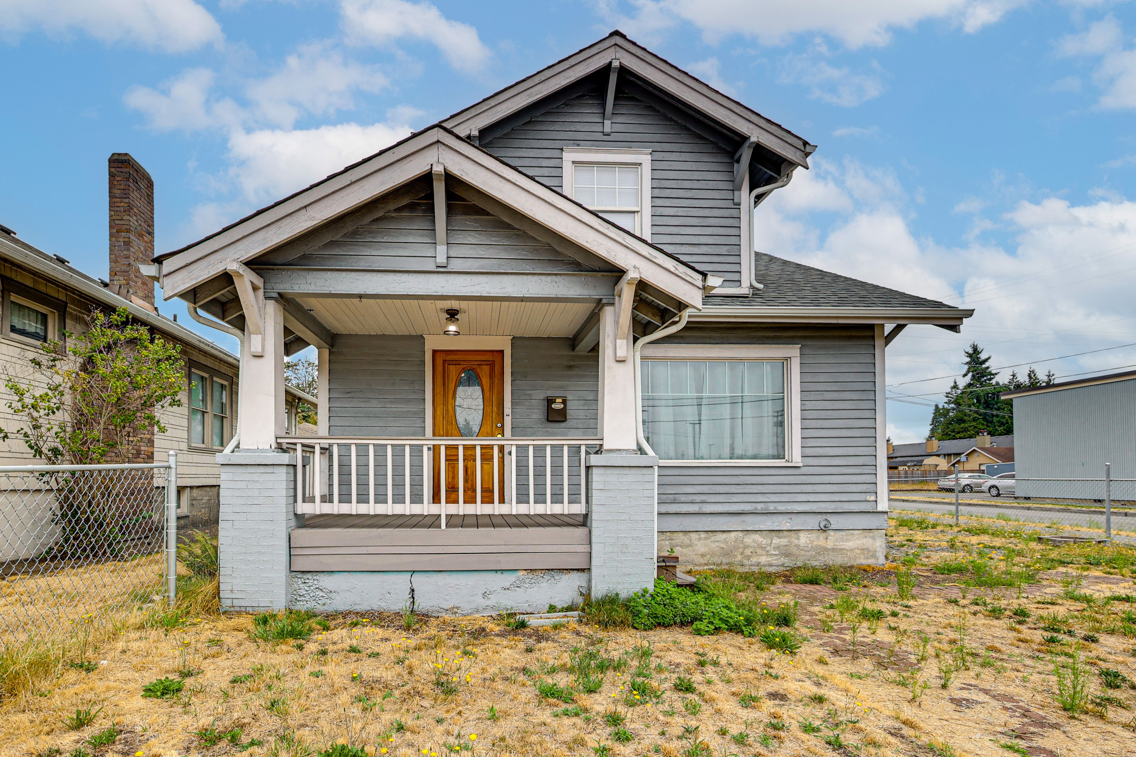 Exterior | Parking | Driveway (3 Vehicles)