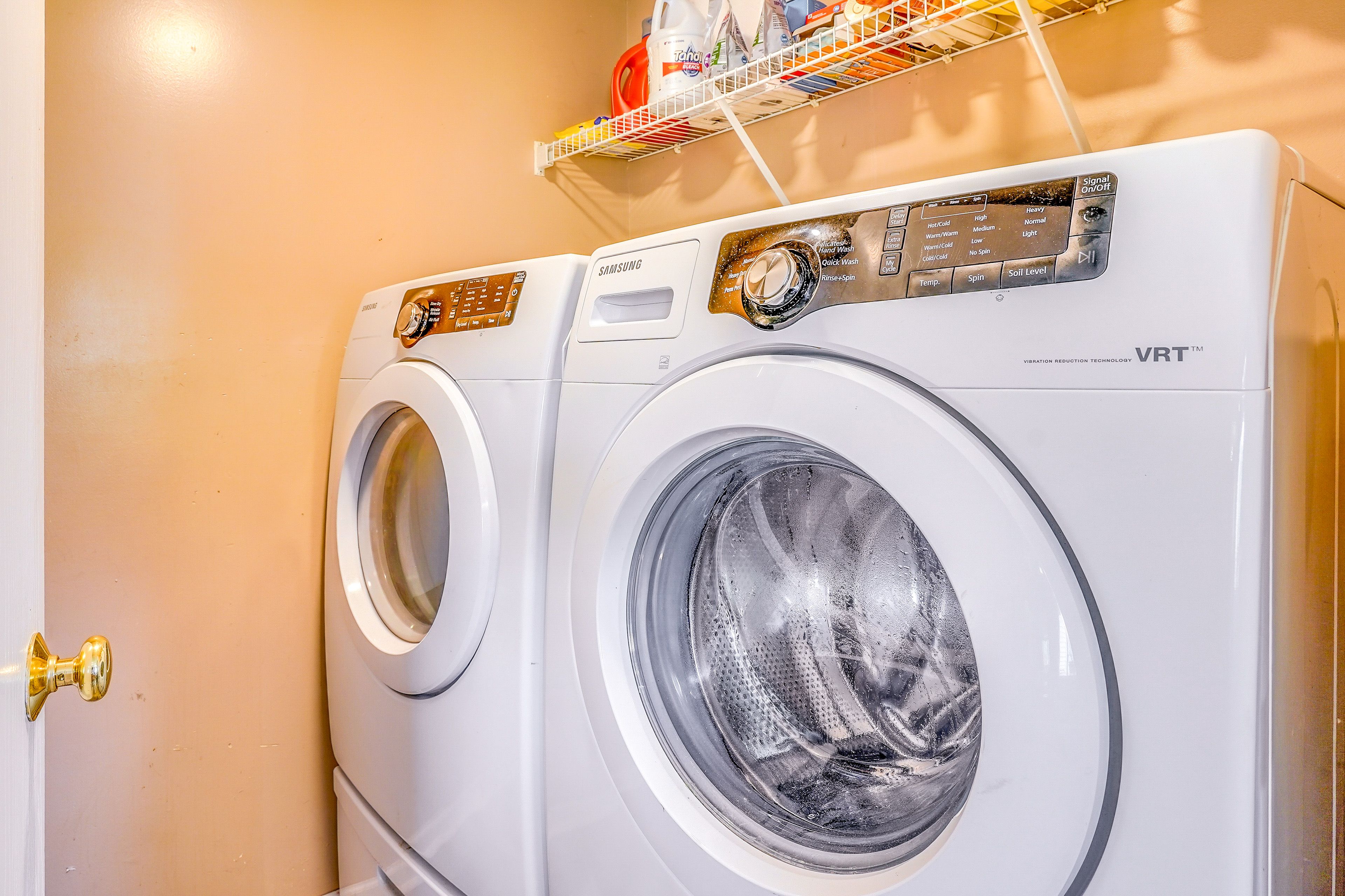 Laundry Area | Washer/Dryer | Hangers | Iron/Board | Trash Bags/Paper Towels