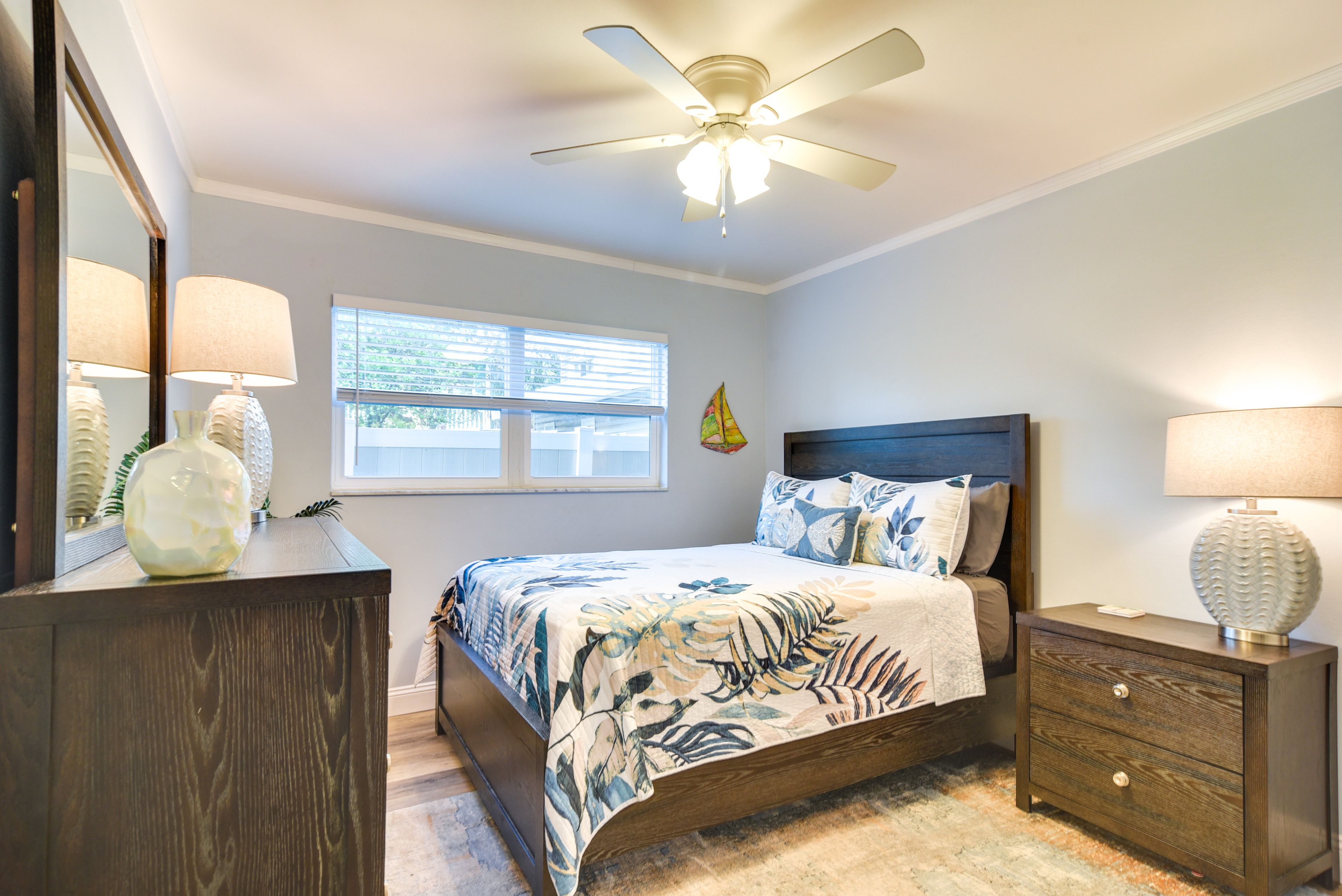 Bedroom 2 | Queen Bed | Hangers