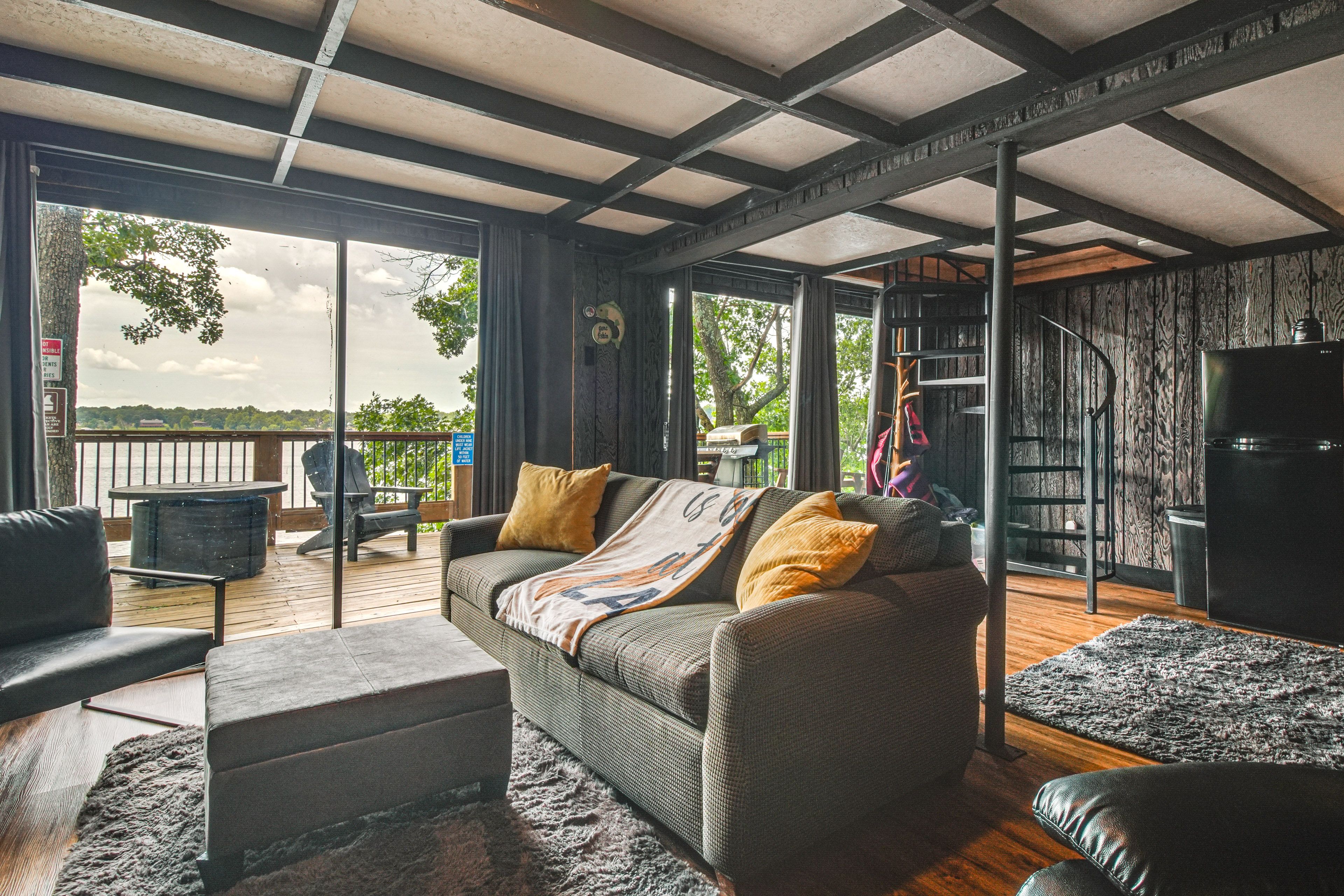Lower Living Room | 2 Queen Sleeper Sofas | Smart TV | A/C Unit