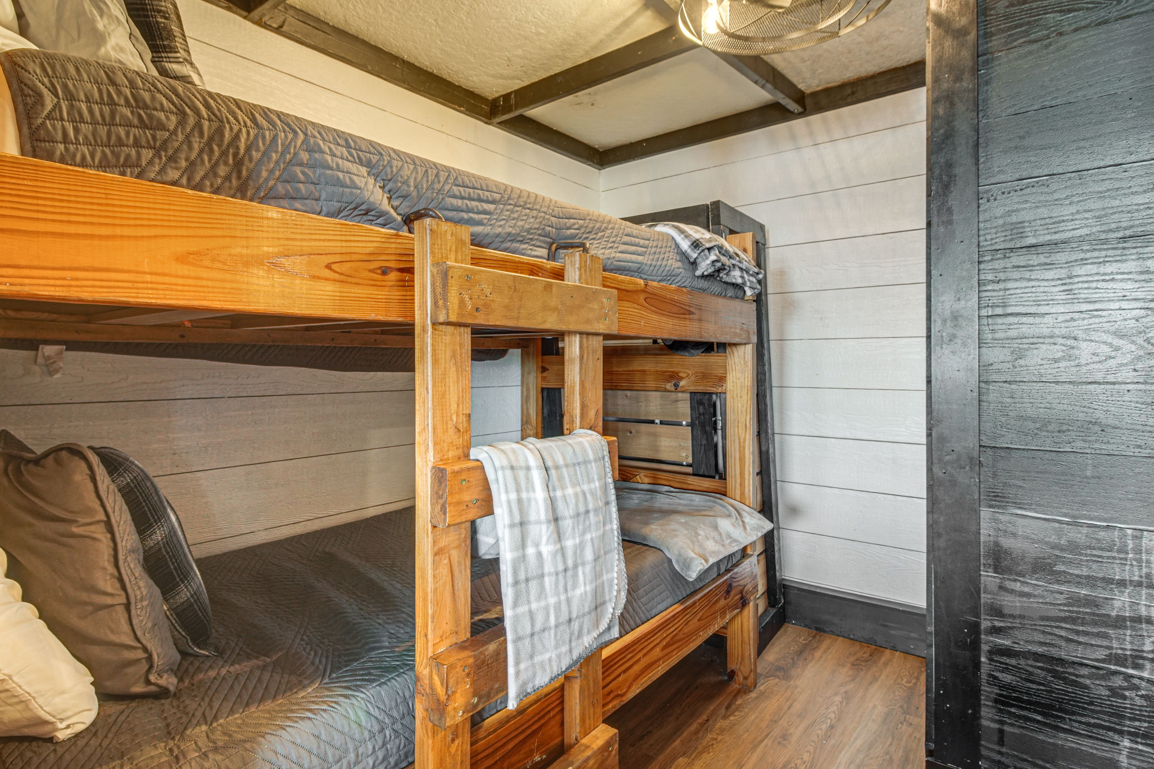 Bedroom 2 | Twin Bunk Bed