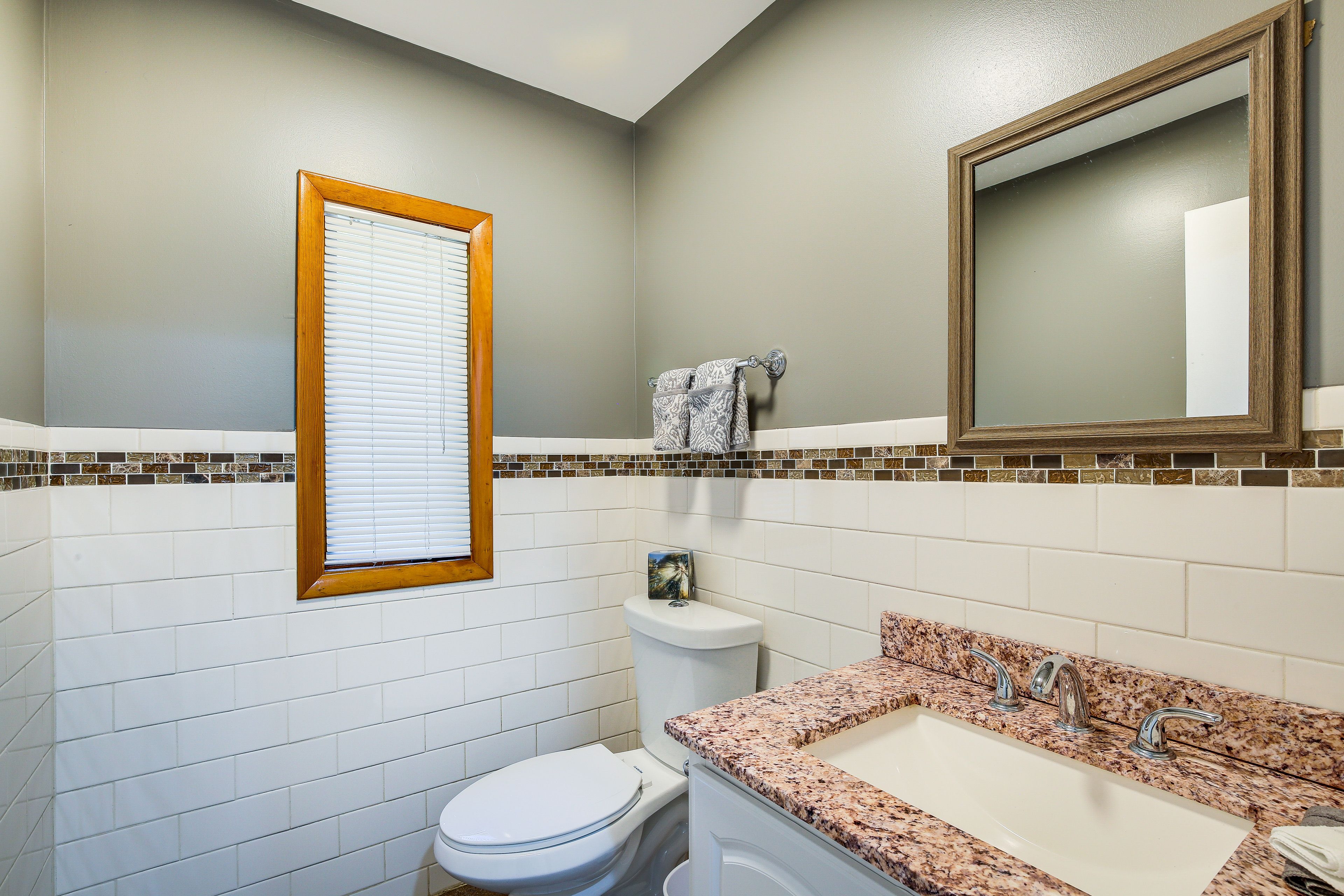 Half Bathroom | 1st Floor