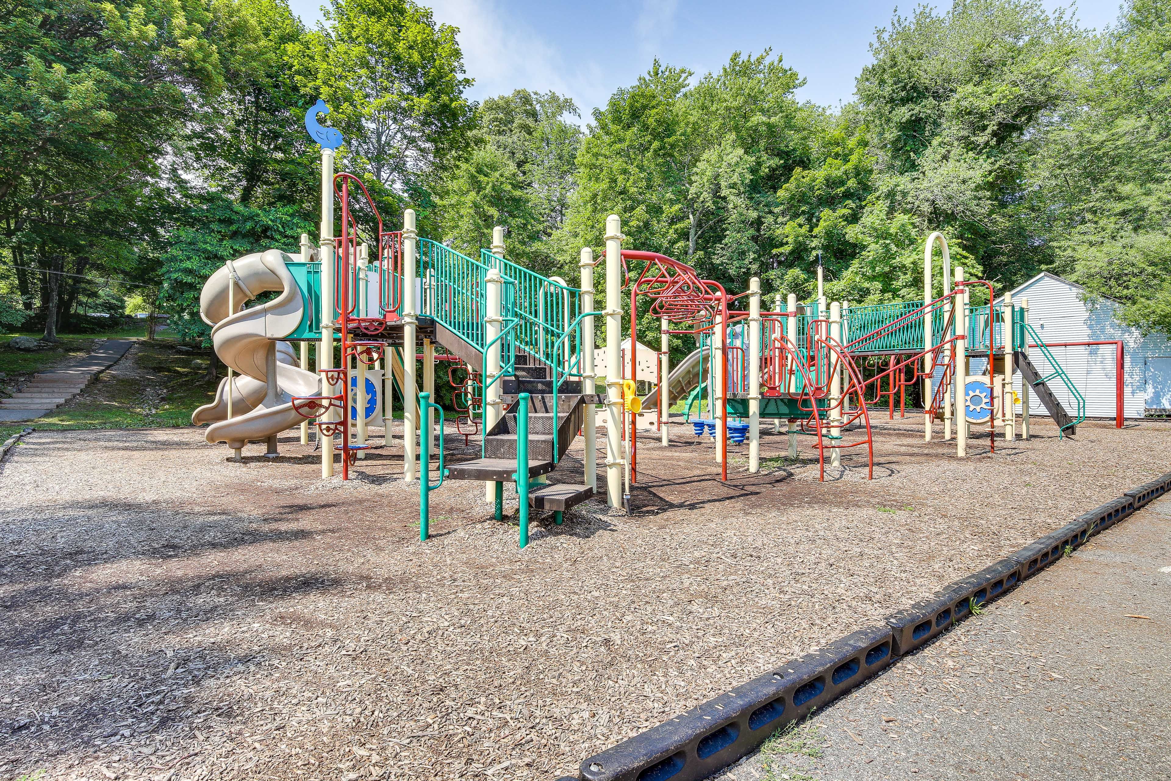 Sycamore Park (Walking Distance)