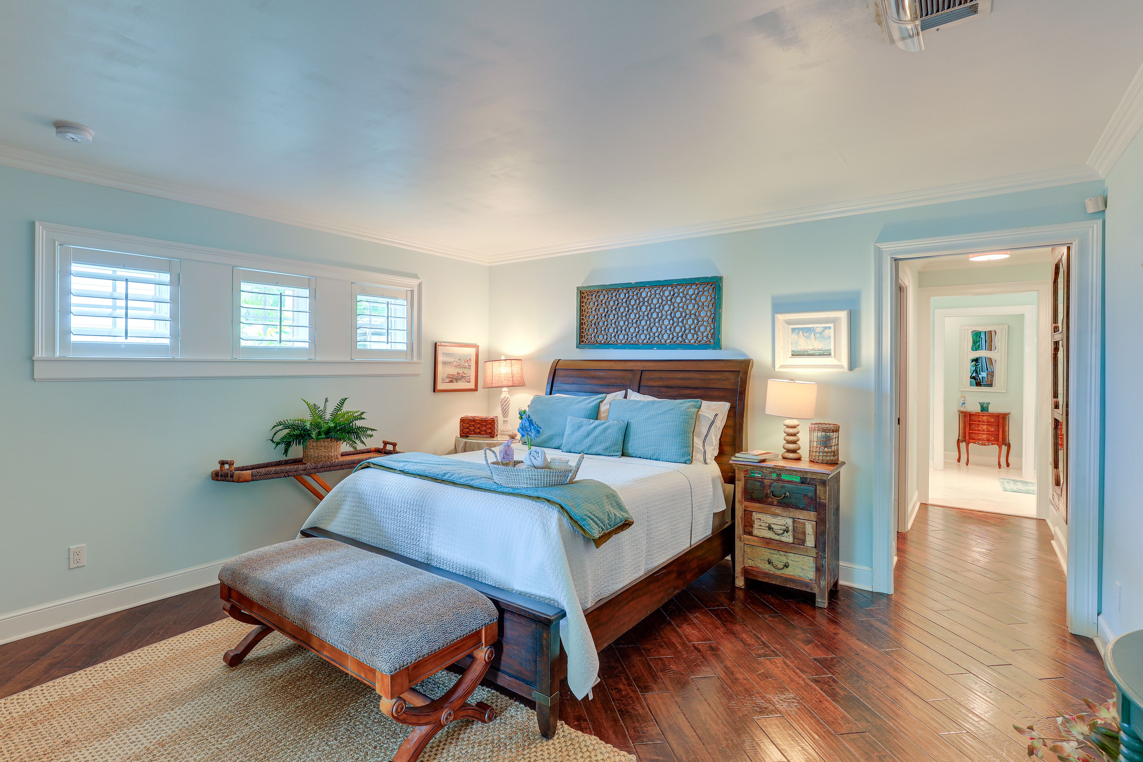 Bedroom 1 | Queen Bed | Linens Provided