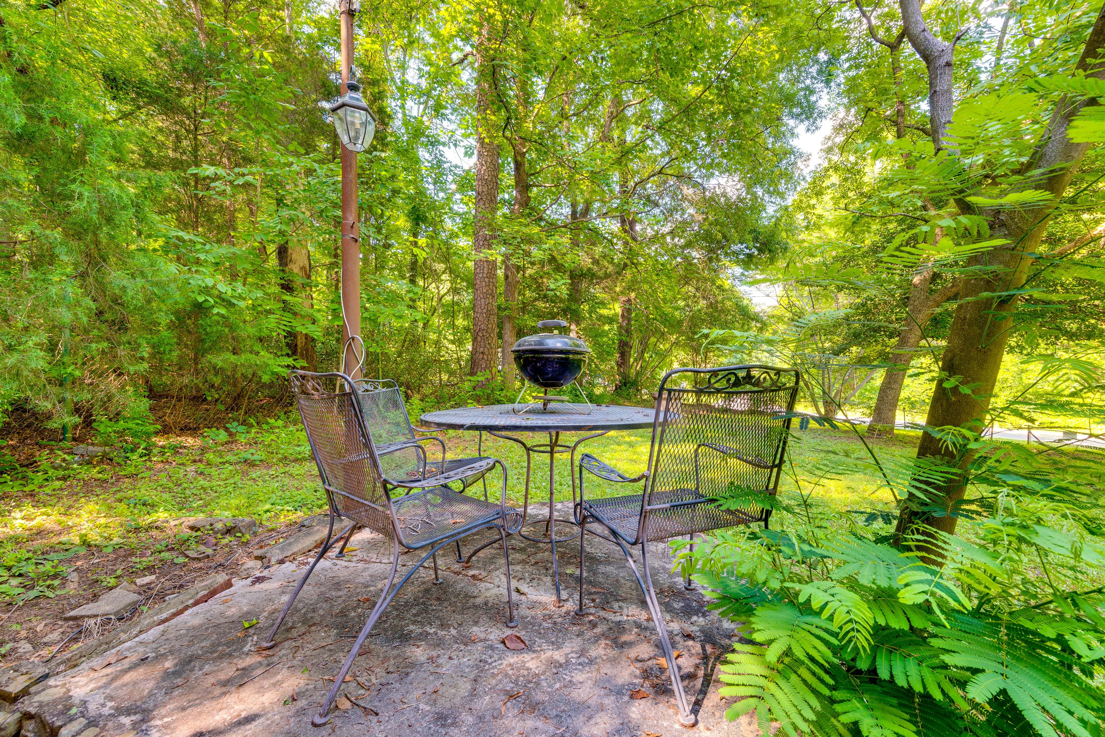 Patio | Outdoor Dining