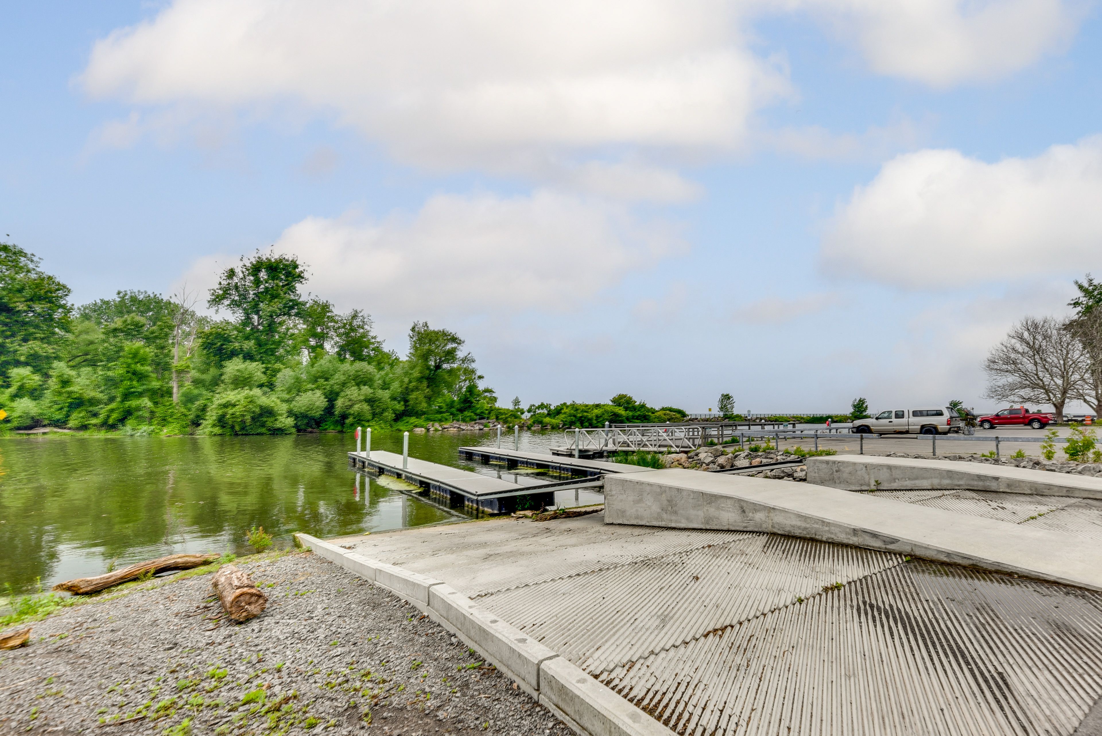 House Exterior | Walk to Public Boat Launch
