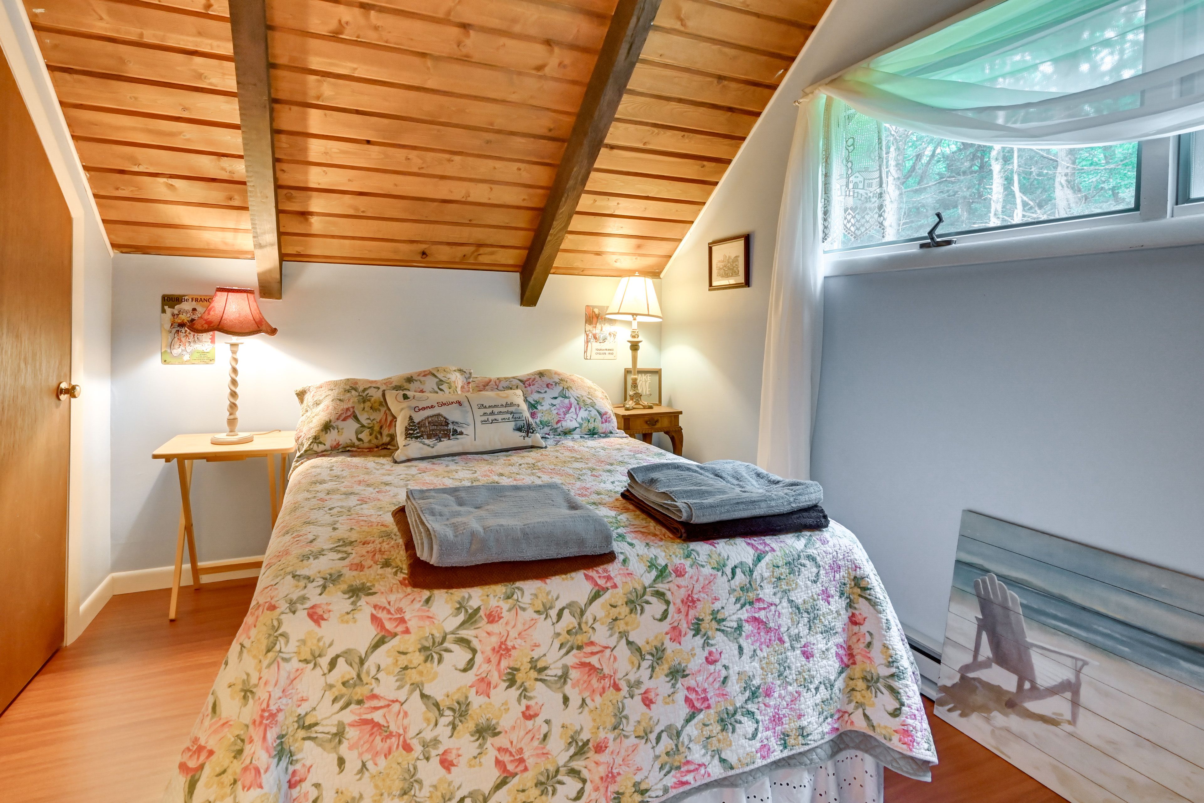Bedroom 1 | XL Full Bed | Linens & Towels