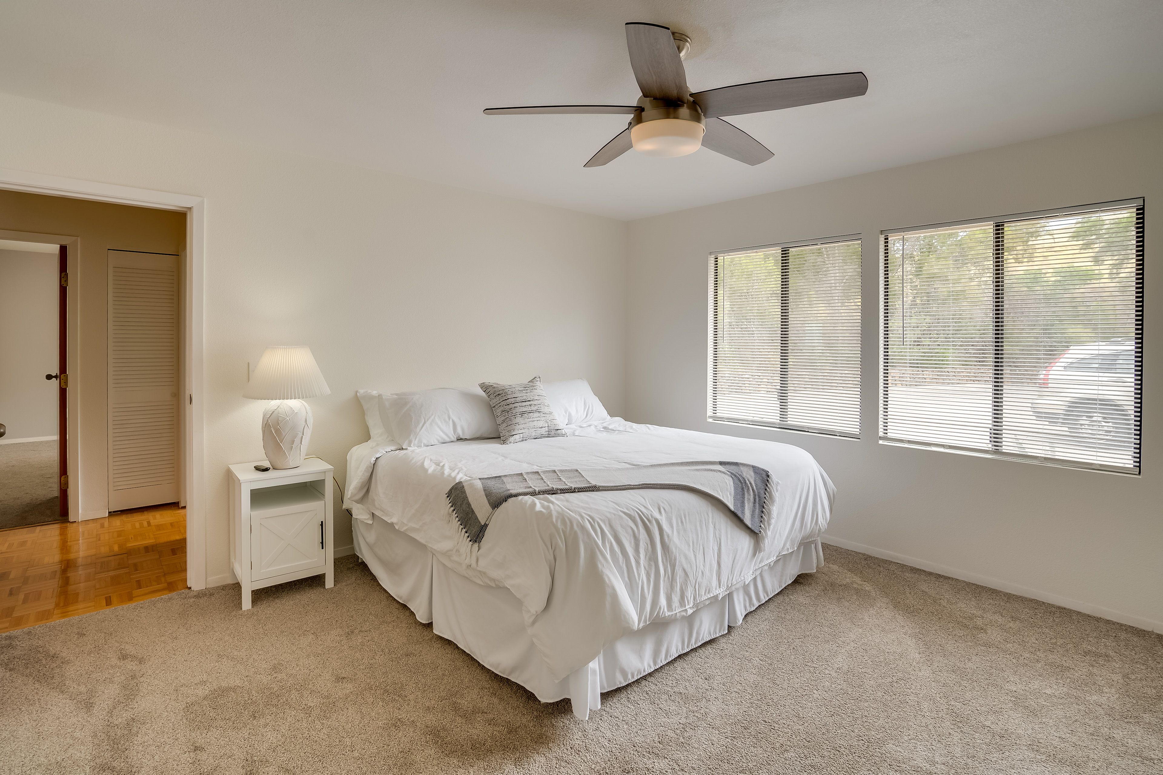 Bedroom 2 | King Bed