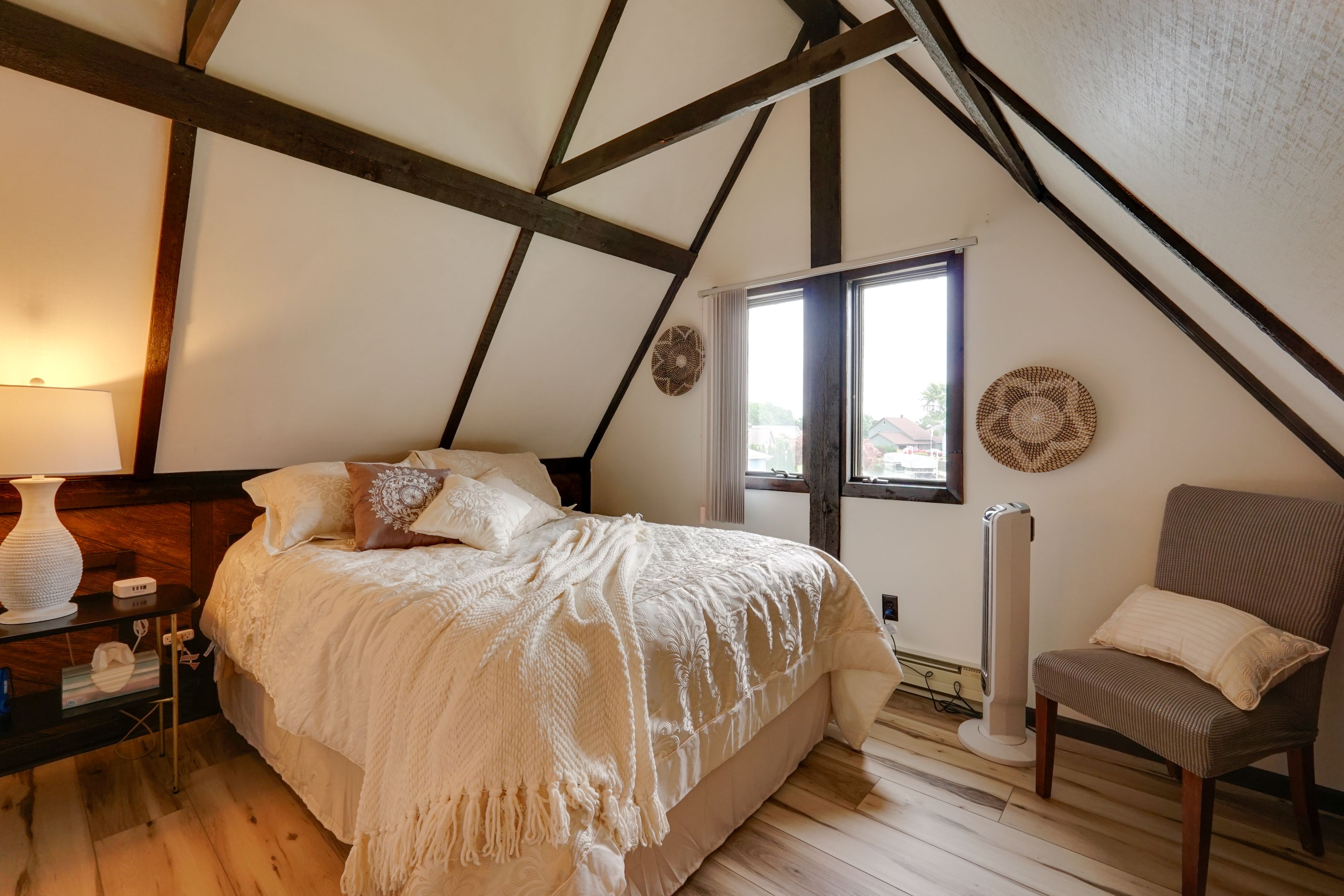 Bedroom 2 | Queen Bed | 2nd Floor | Hangers