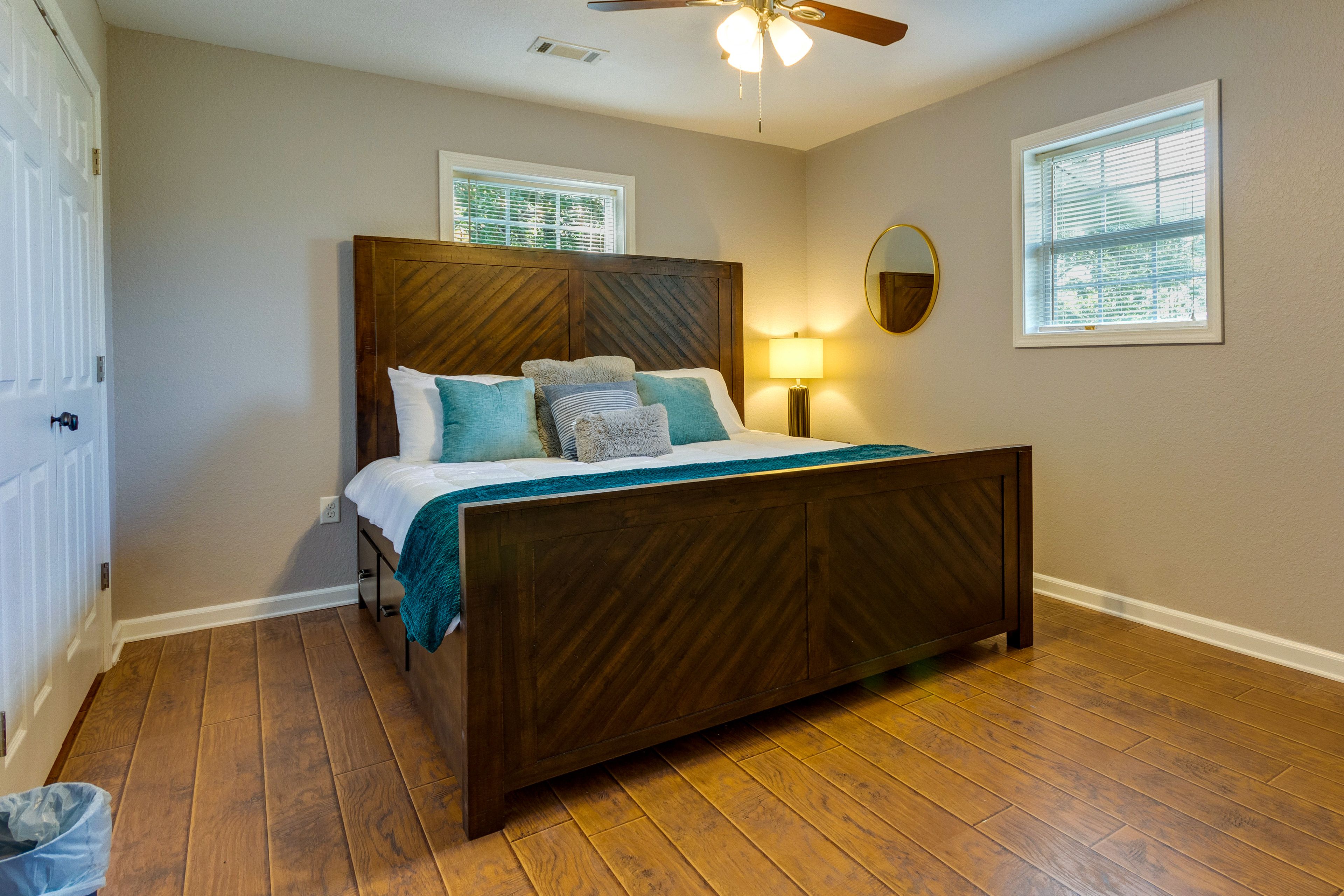 Bedroom 1 | King Bed | Smart TV