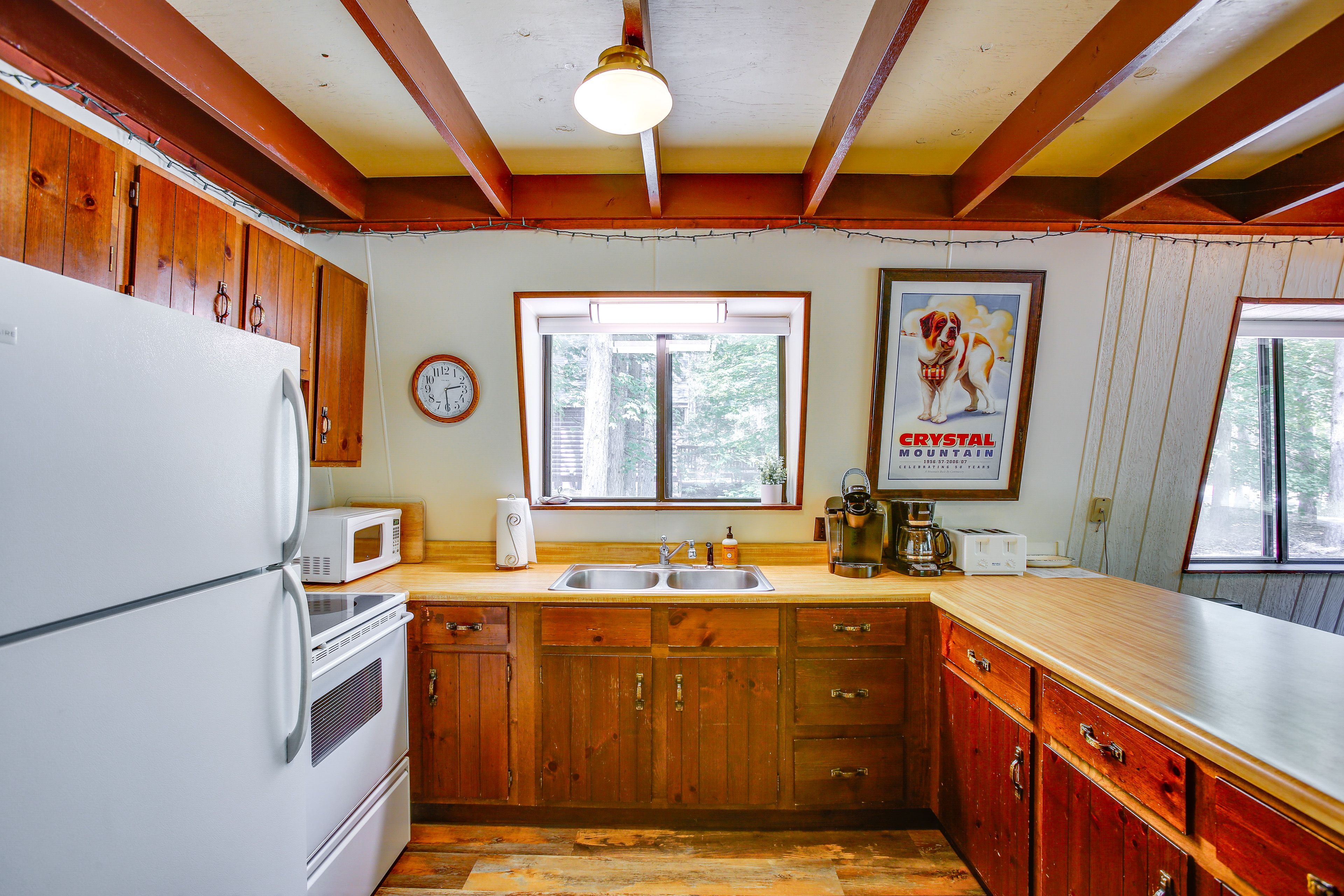 Kitchen | Dishware & Flatware | Toaster | Cooking Basics