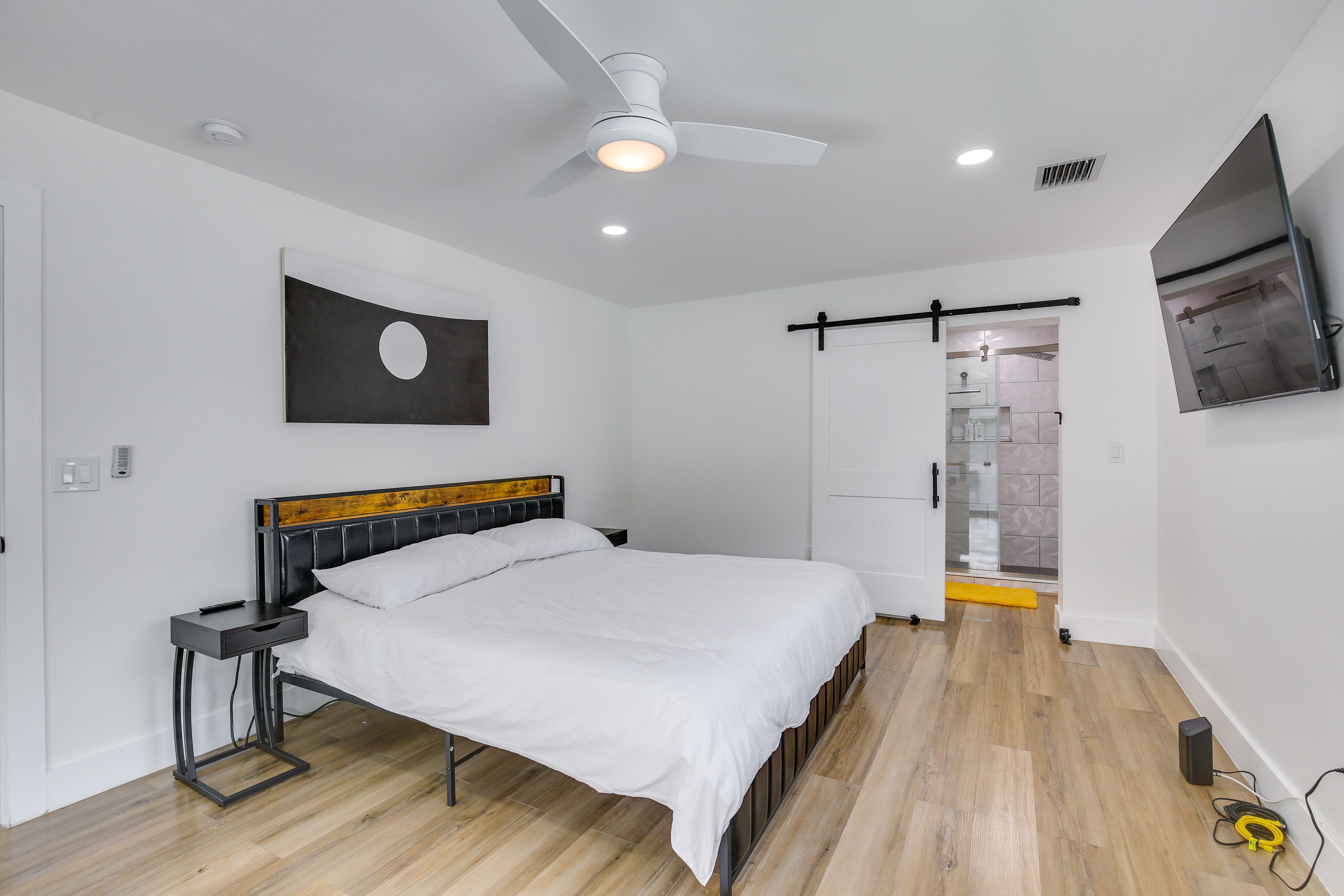 Bedroom 1 | King Bed | Smart TV | Exercise Bike | En-Suite Bathroom