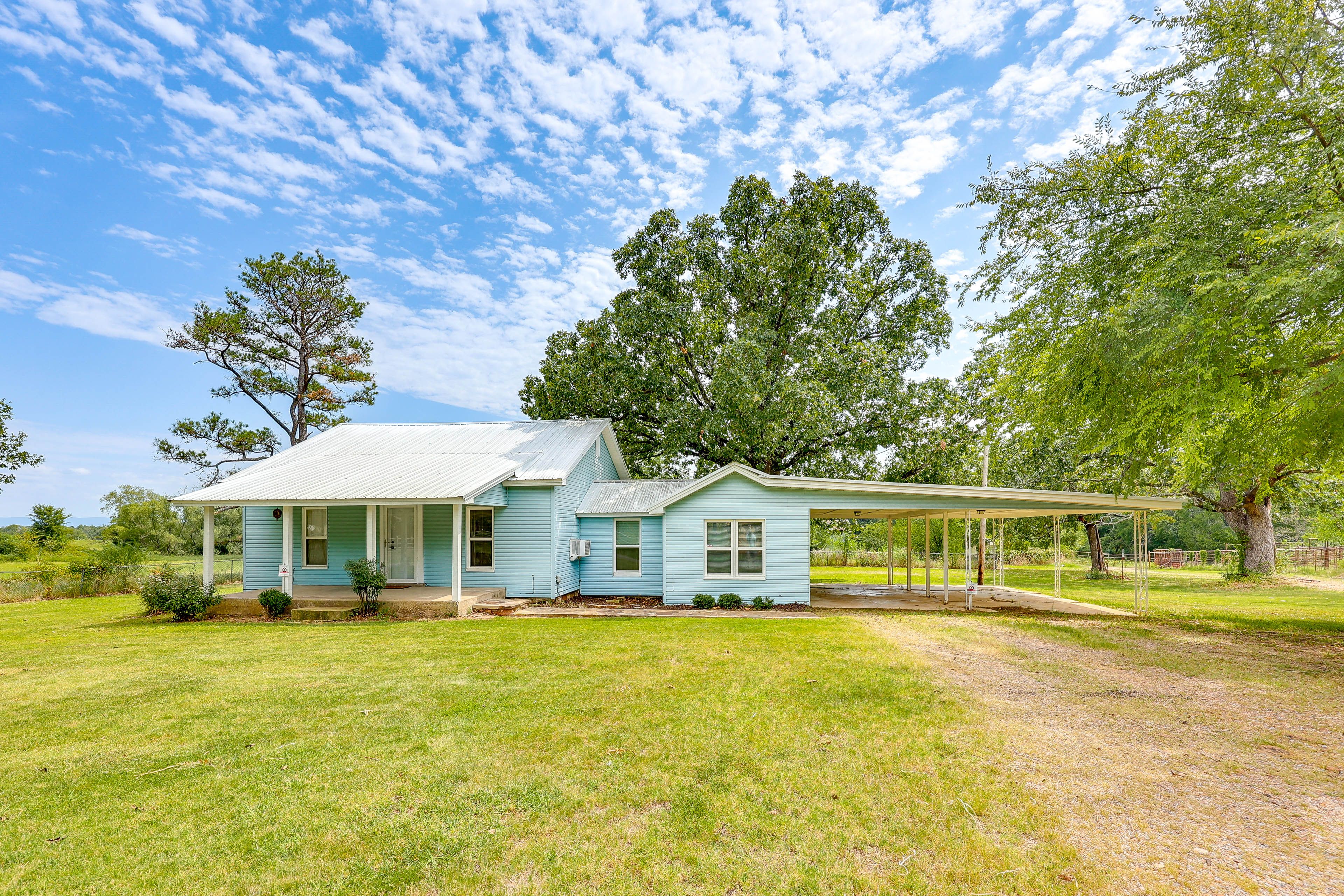 Talihina Vacation Rental | 3BR | 1BA | 1,300 Sq Ft | 4 Steps Required