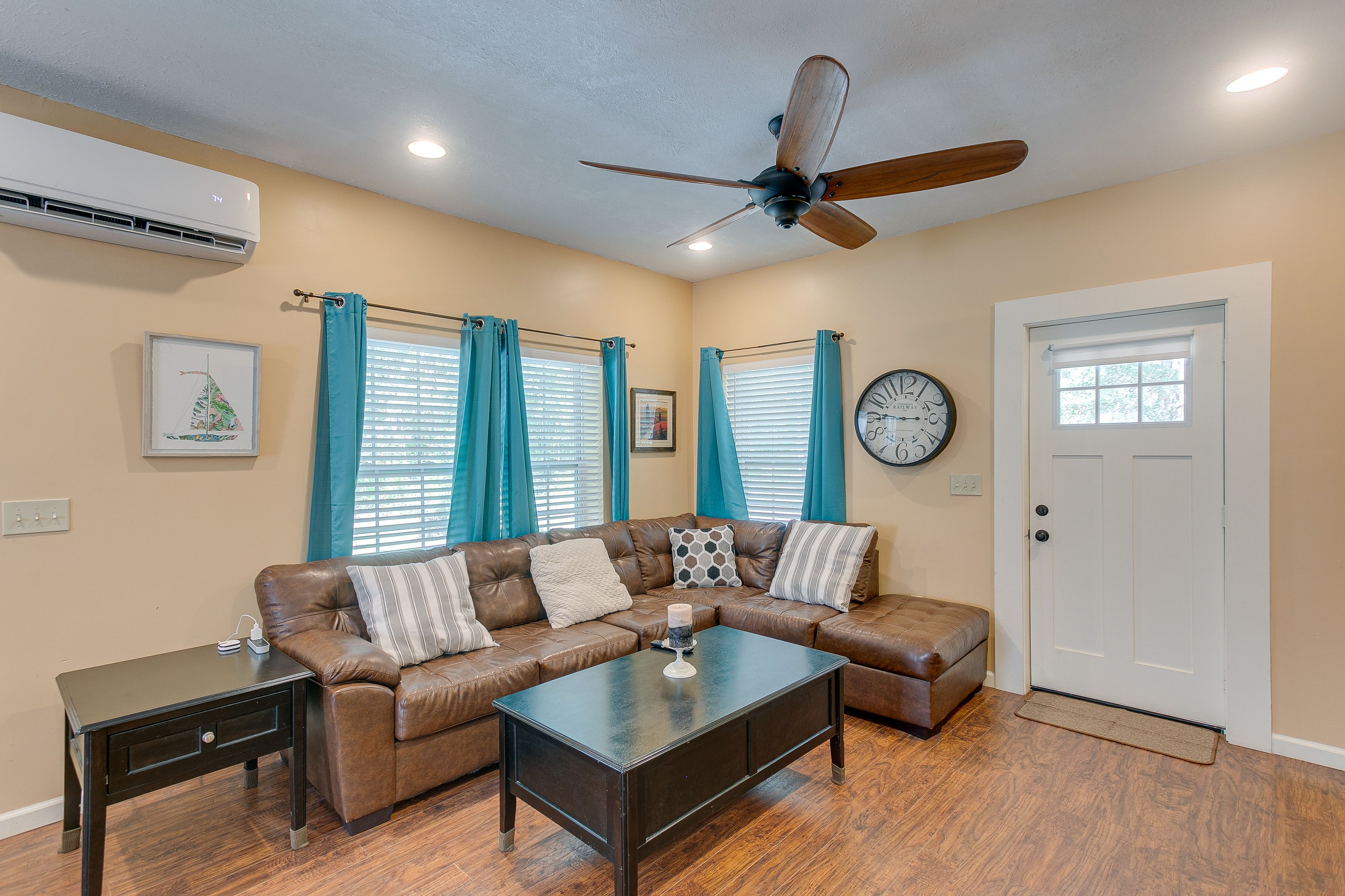 Living Area | A/C Units
