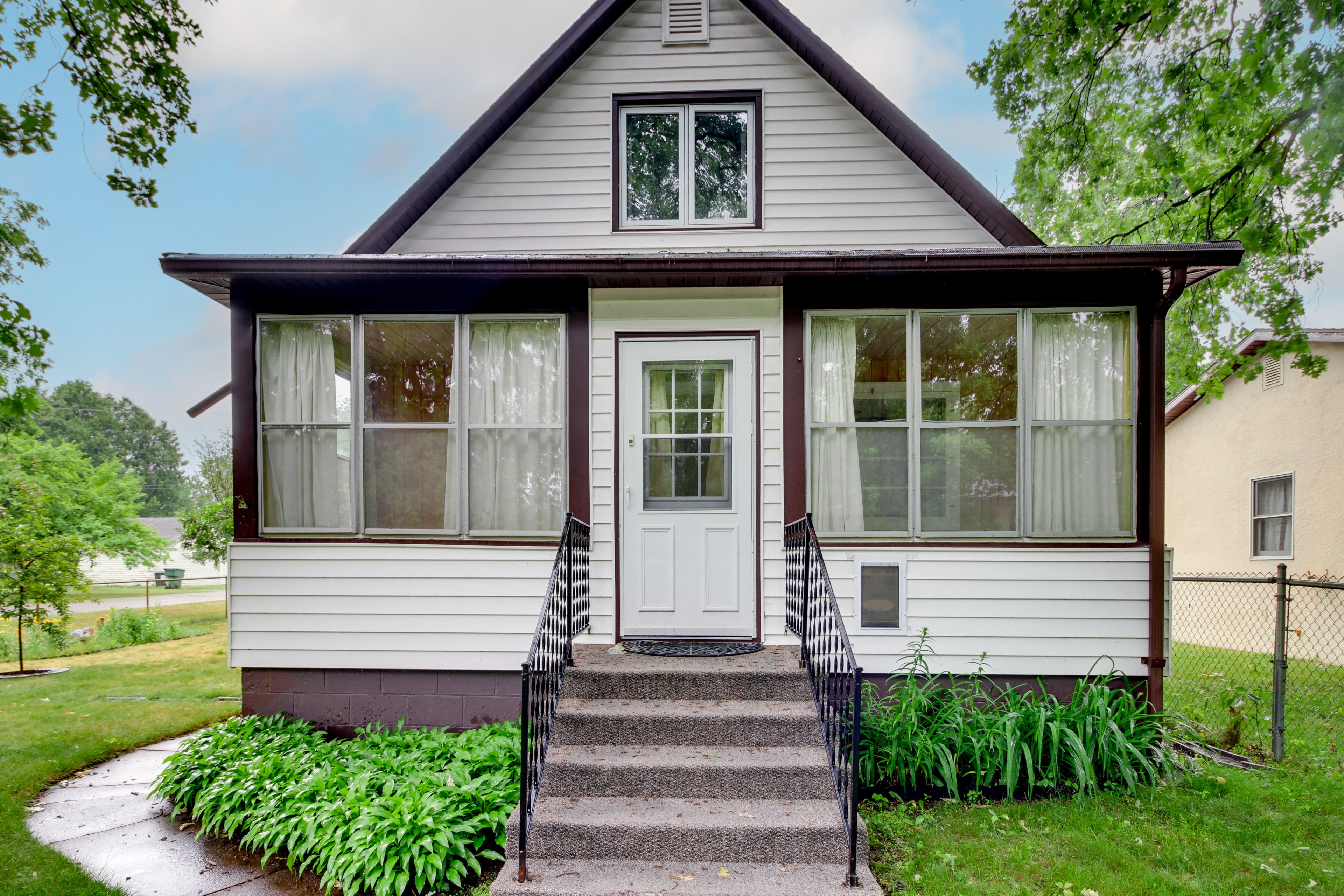 Exterior | 1 Mi to Mountain Bike Trails