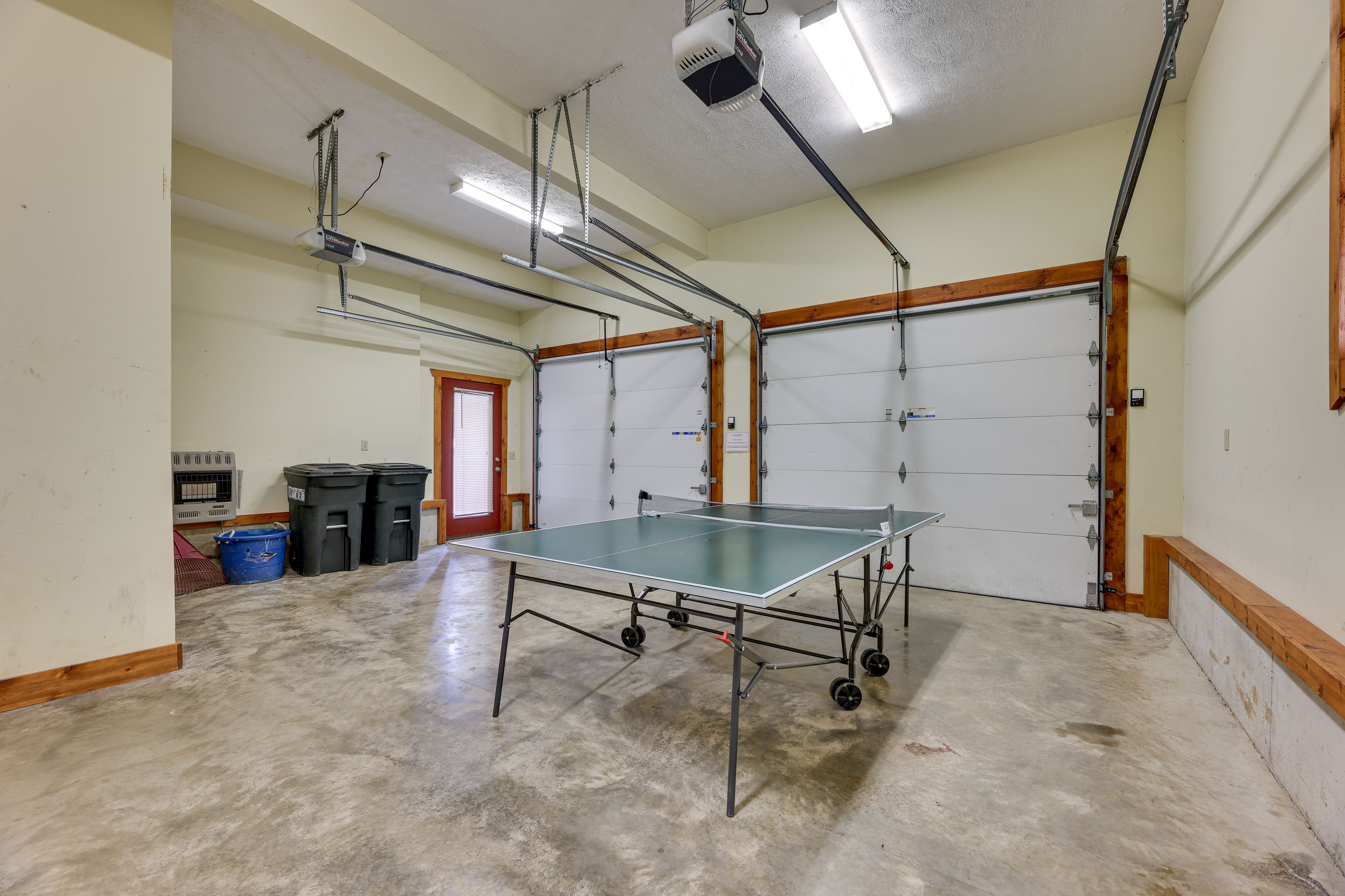 Garage Interior | Ping Pong Table