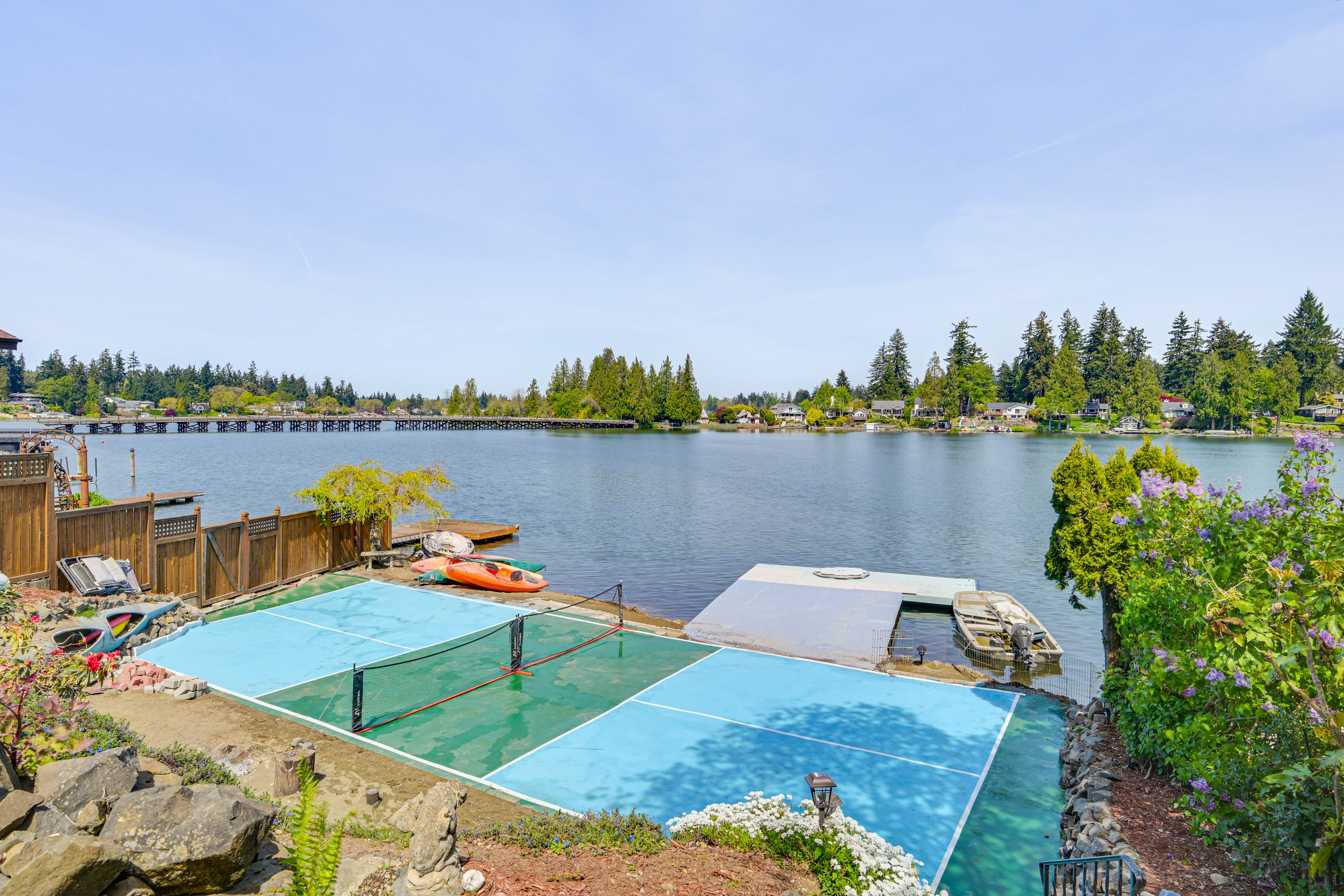 Lakefront Area | Pickleball Court | Dock