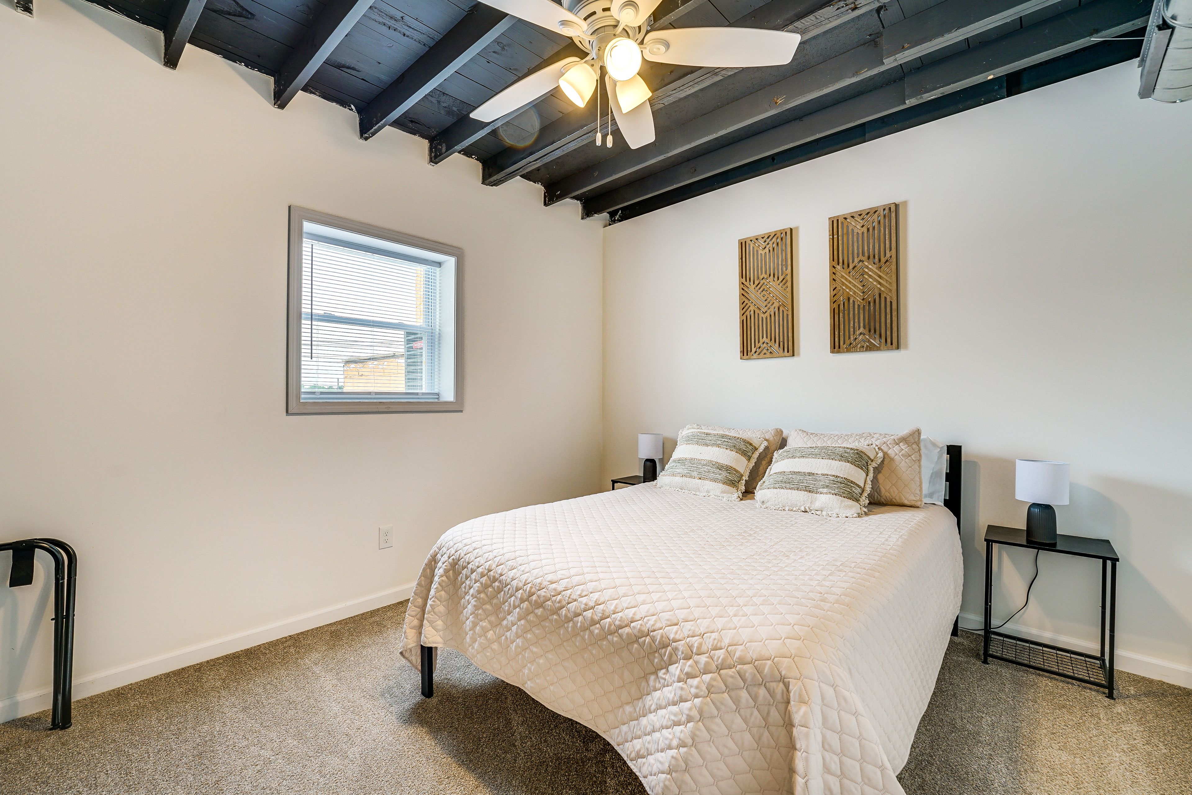 Bedroom 3 | Queen Bed | Smart TV