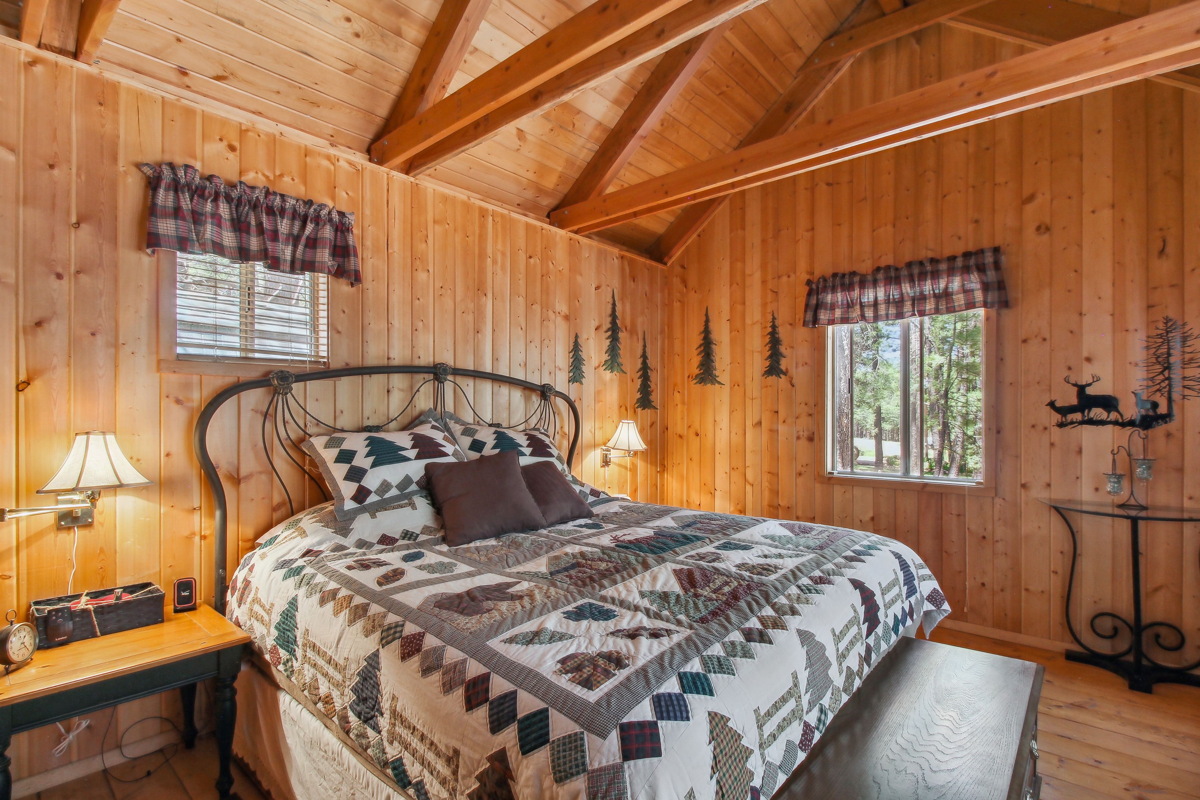 Bedroom | King Bed
