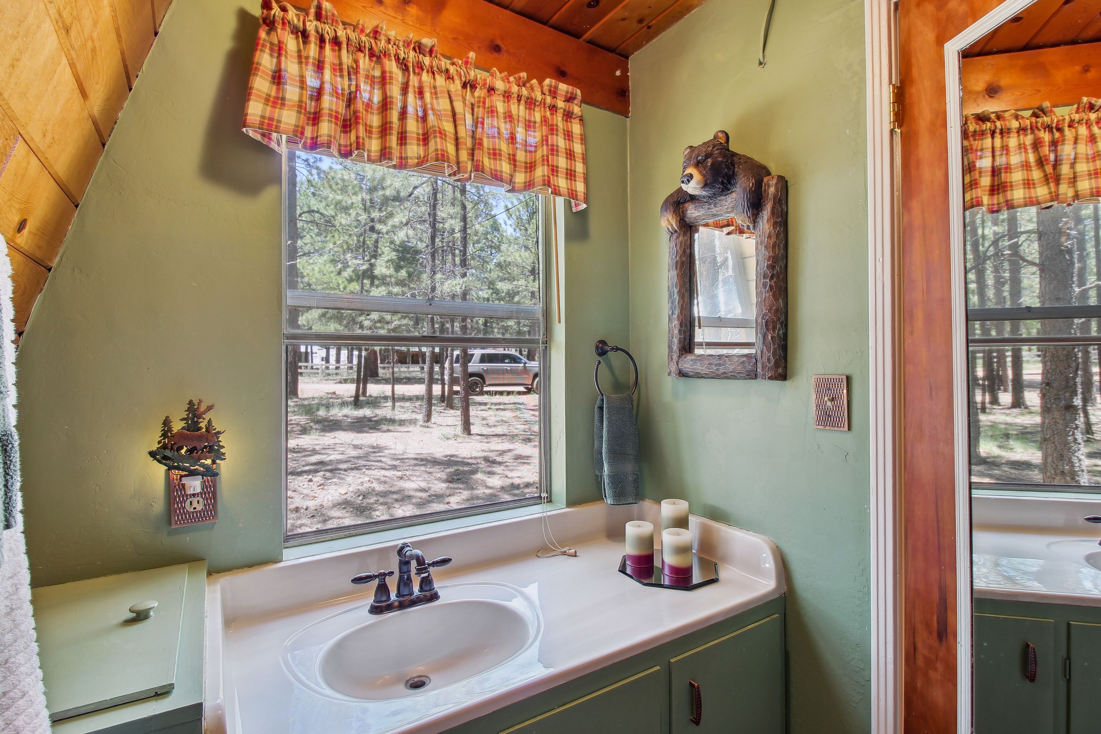 Bathroom | Towels Provided