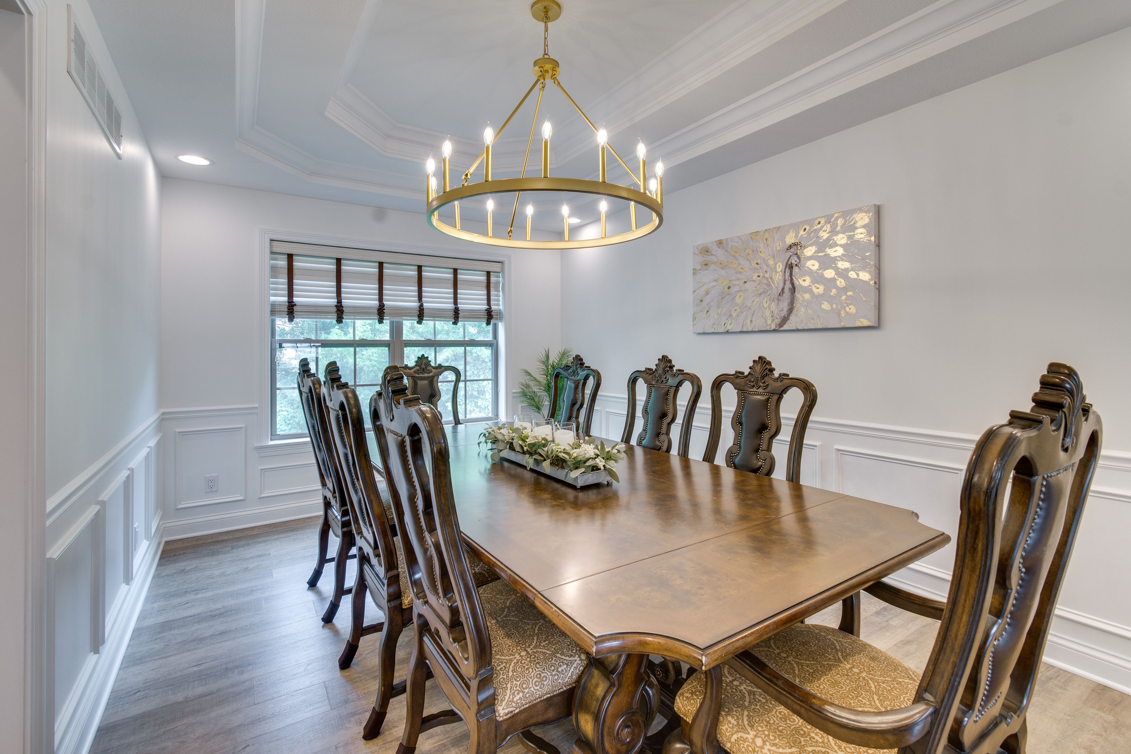 Dining Area | Dishware/Flatware Provided
