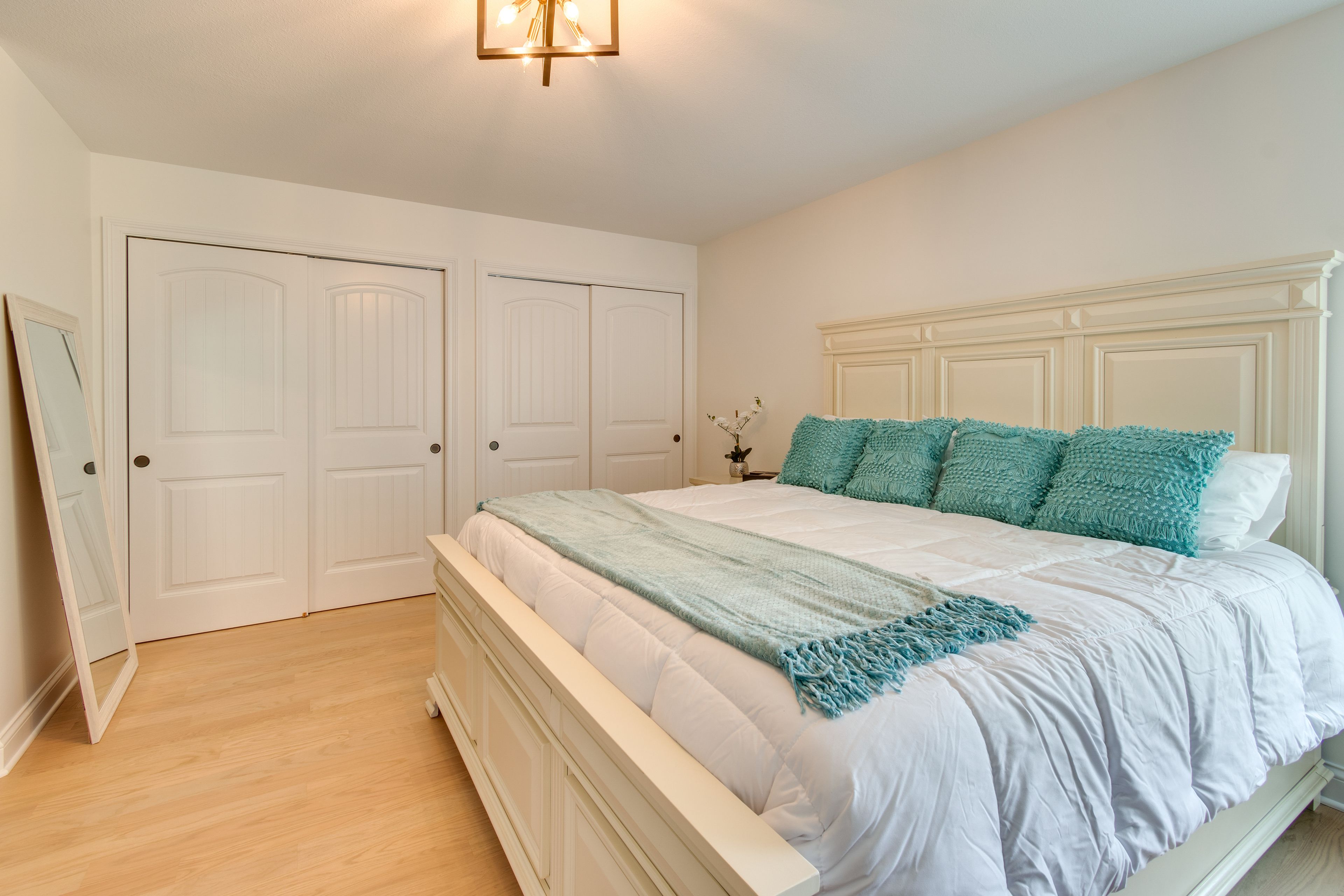 Bedroom 4 | King Bed | 2nd Floor