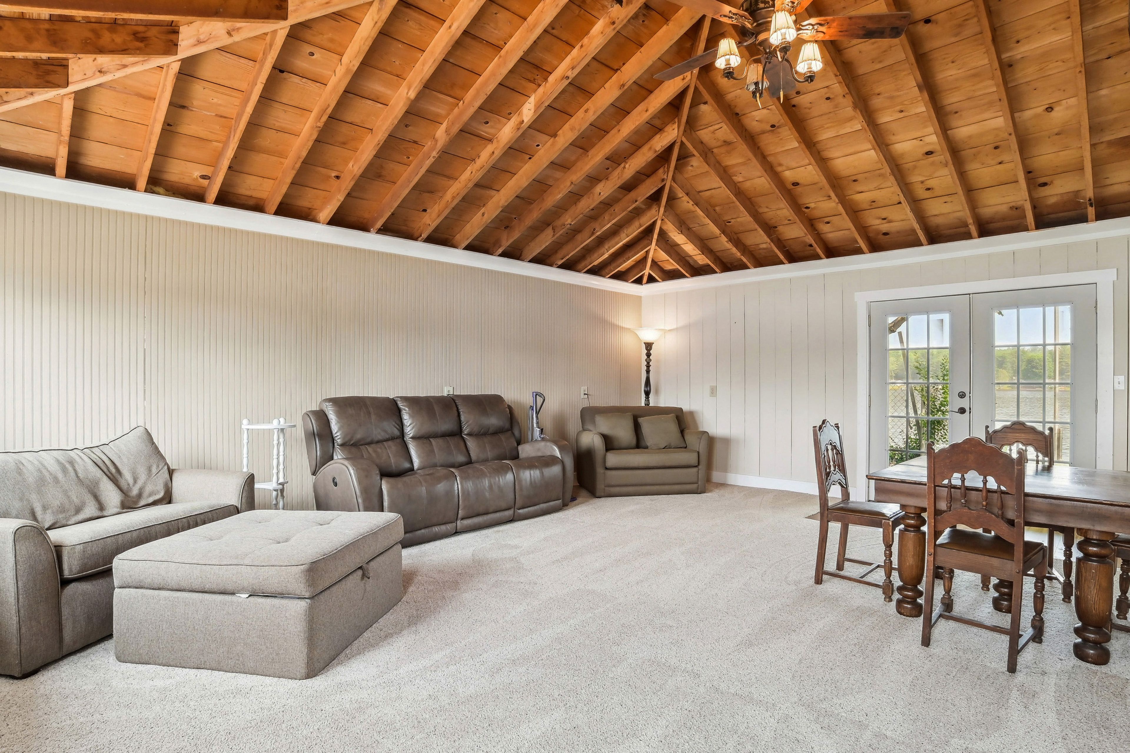 Great Room | 2 Twin Sleeper Sofas | Smart TV w/ Cable | Board Games
