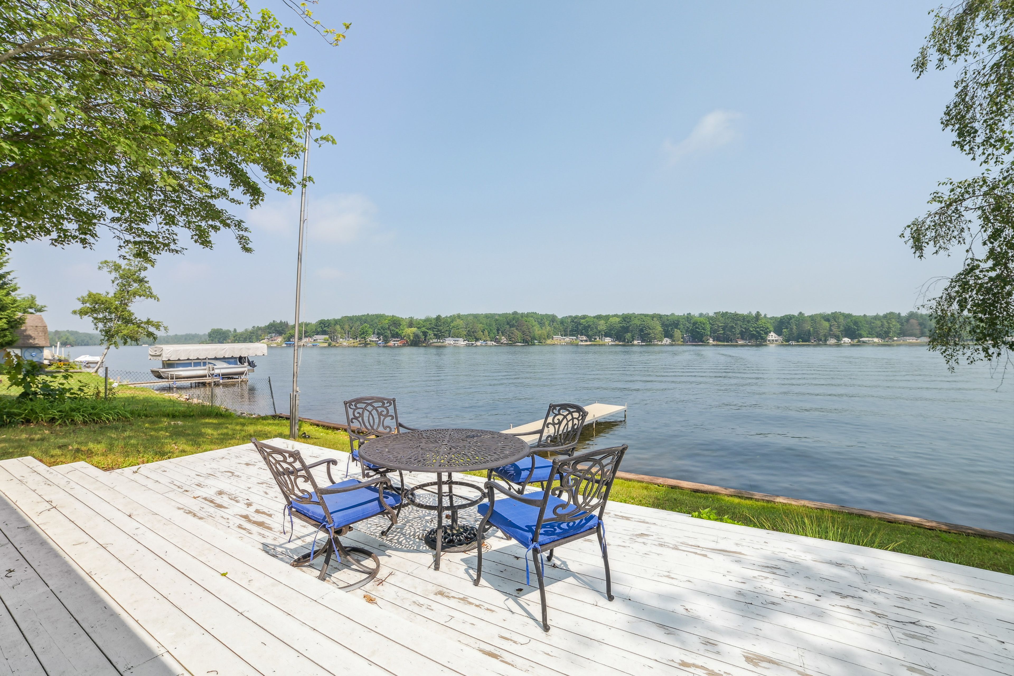 Cottage Exterior | Dining Area
